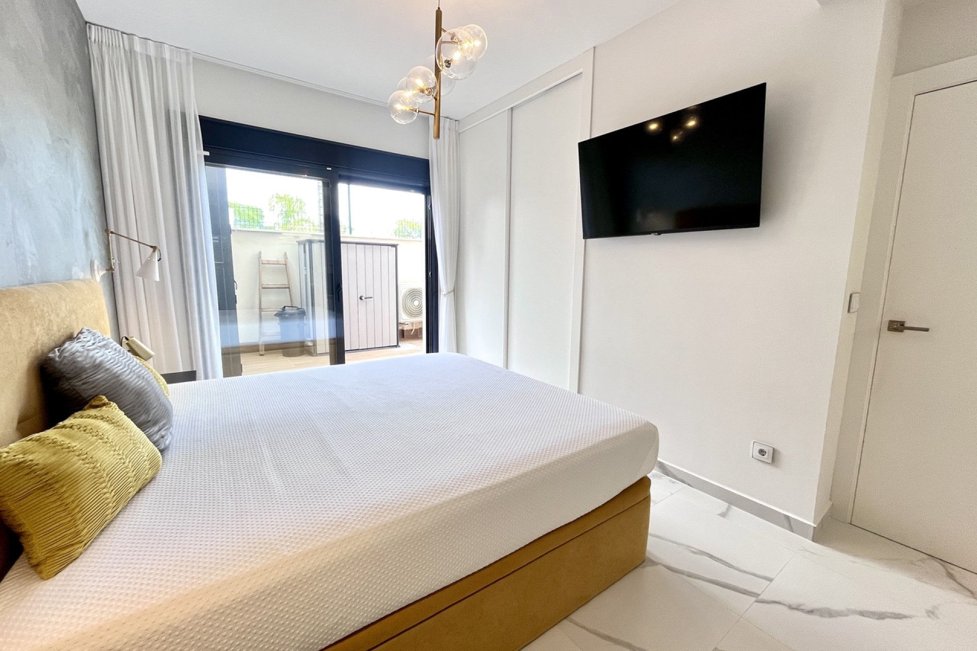 Resale - Apartment -
San Miguel de Salinas