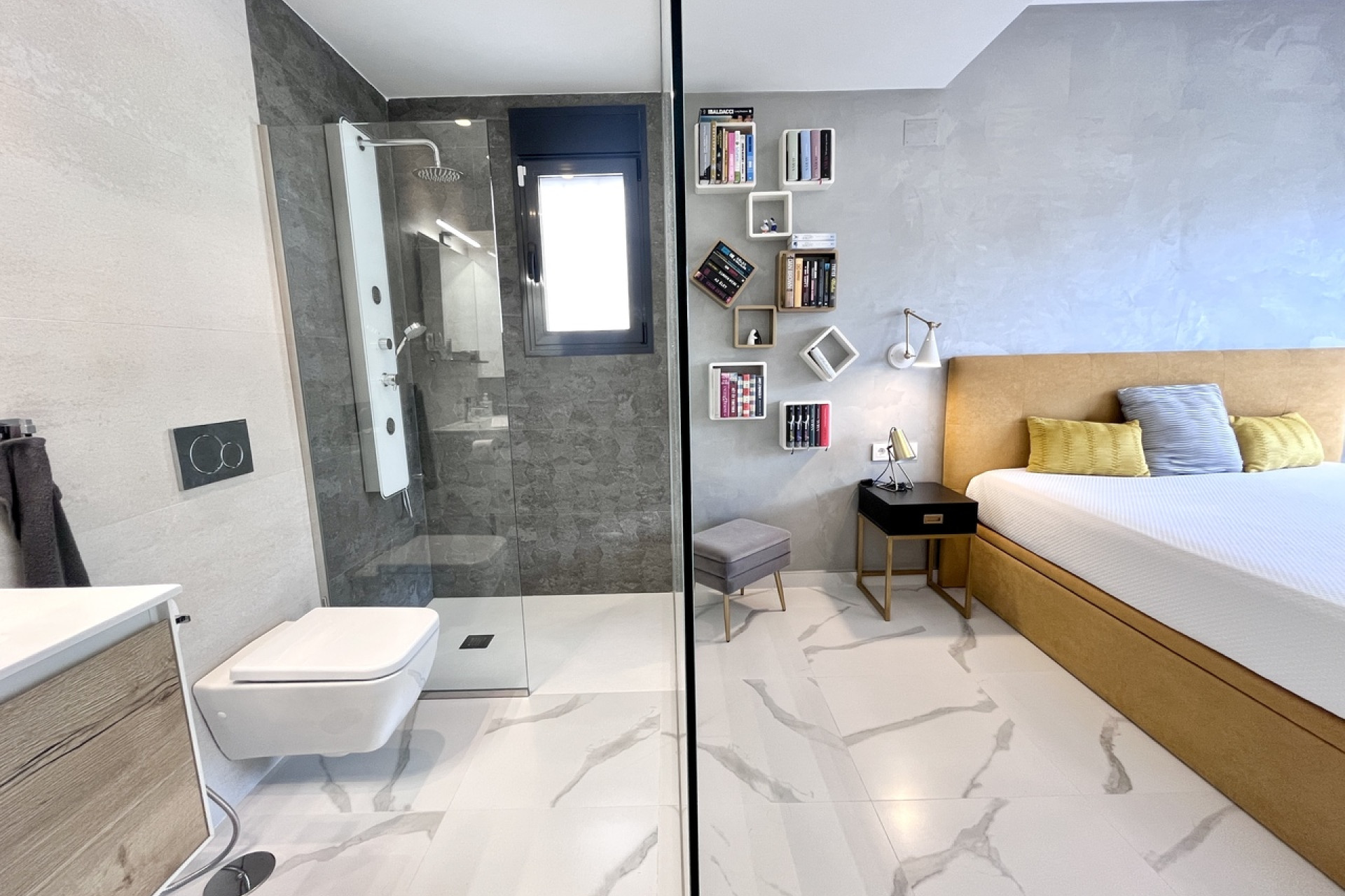 Resale - Apartment -
San Miguel de Salinas