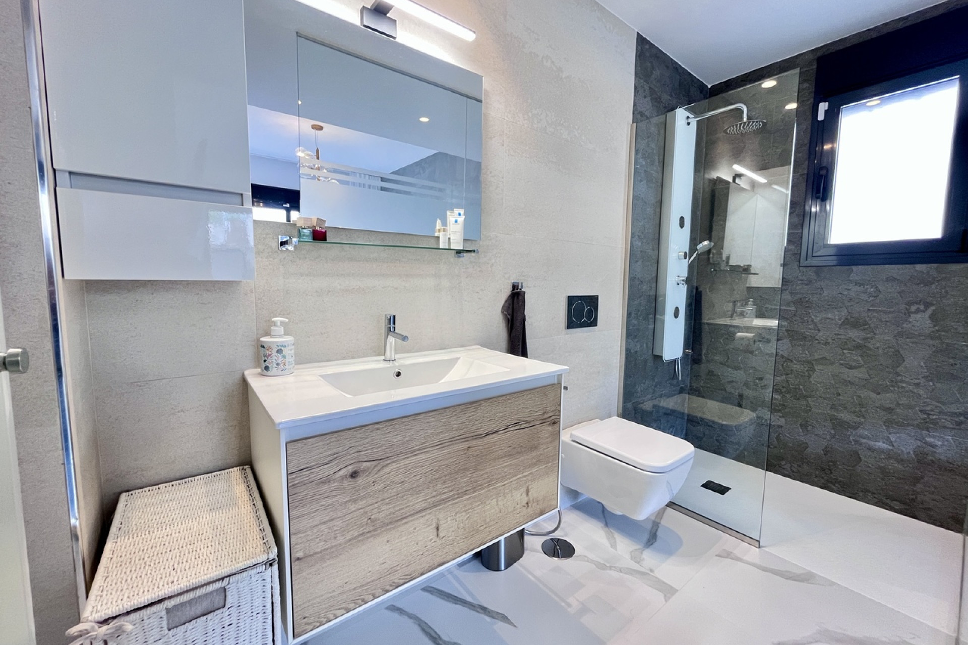 Resale - Apartment -
San Miguel de Salinas