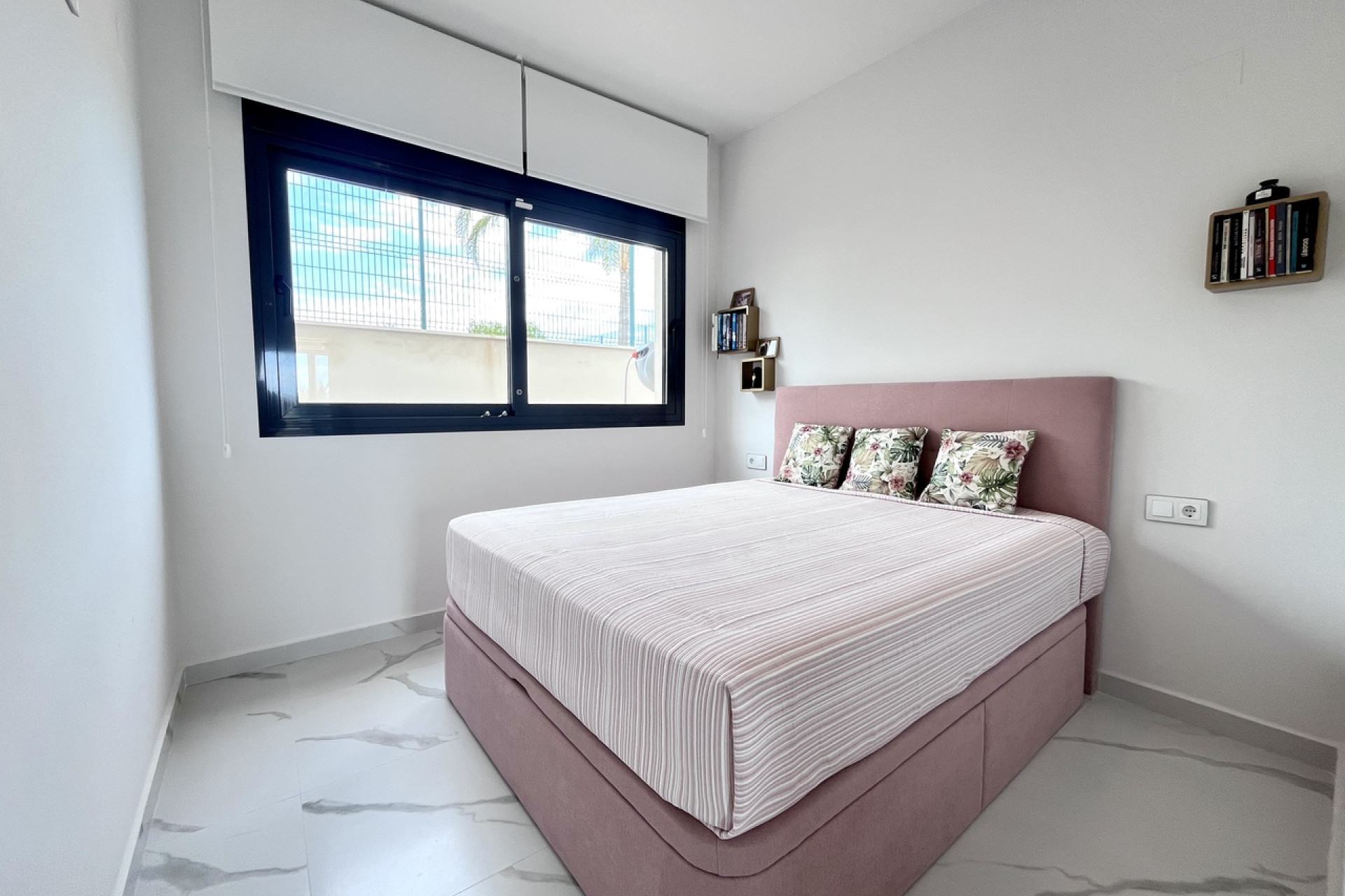 Resale - Apartment -
San Miguel de Salinas