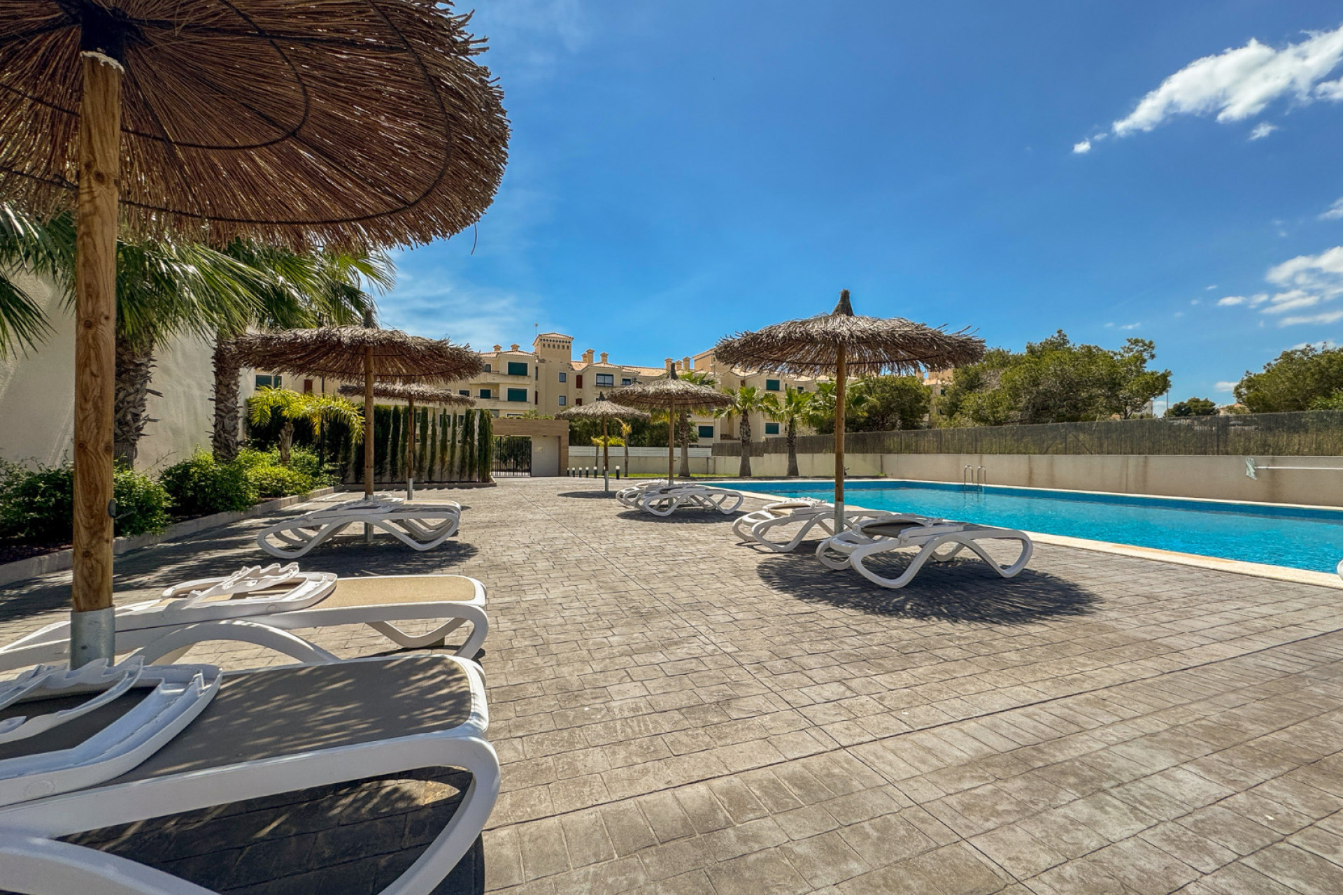 Resale - Apartment - Top Floor Apartment -
Orihuela Costa - Villamartín