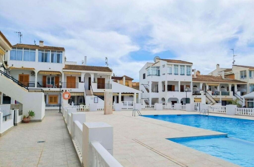 Resale - Apartment -
Torrevieja - Aguas Nuevas 1