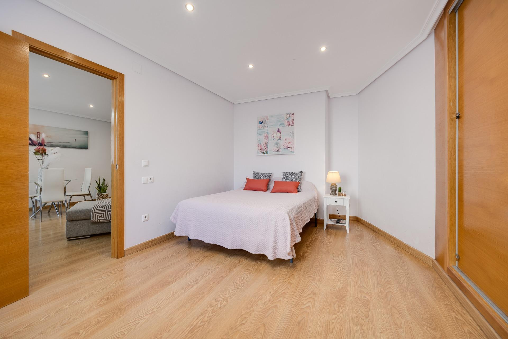 Resale - Apartment -
Torrevieja - Centro