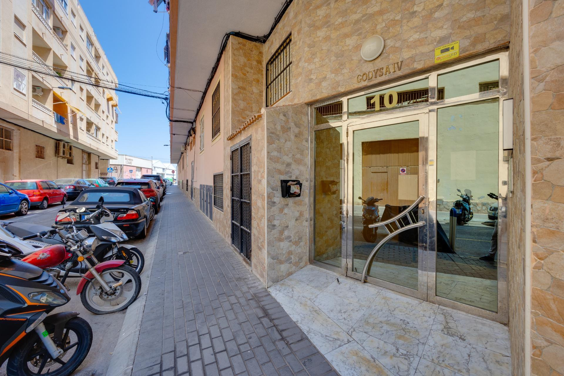 Resale - Apartment -
Torrevieja - Centro