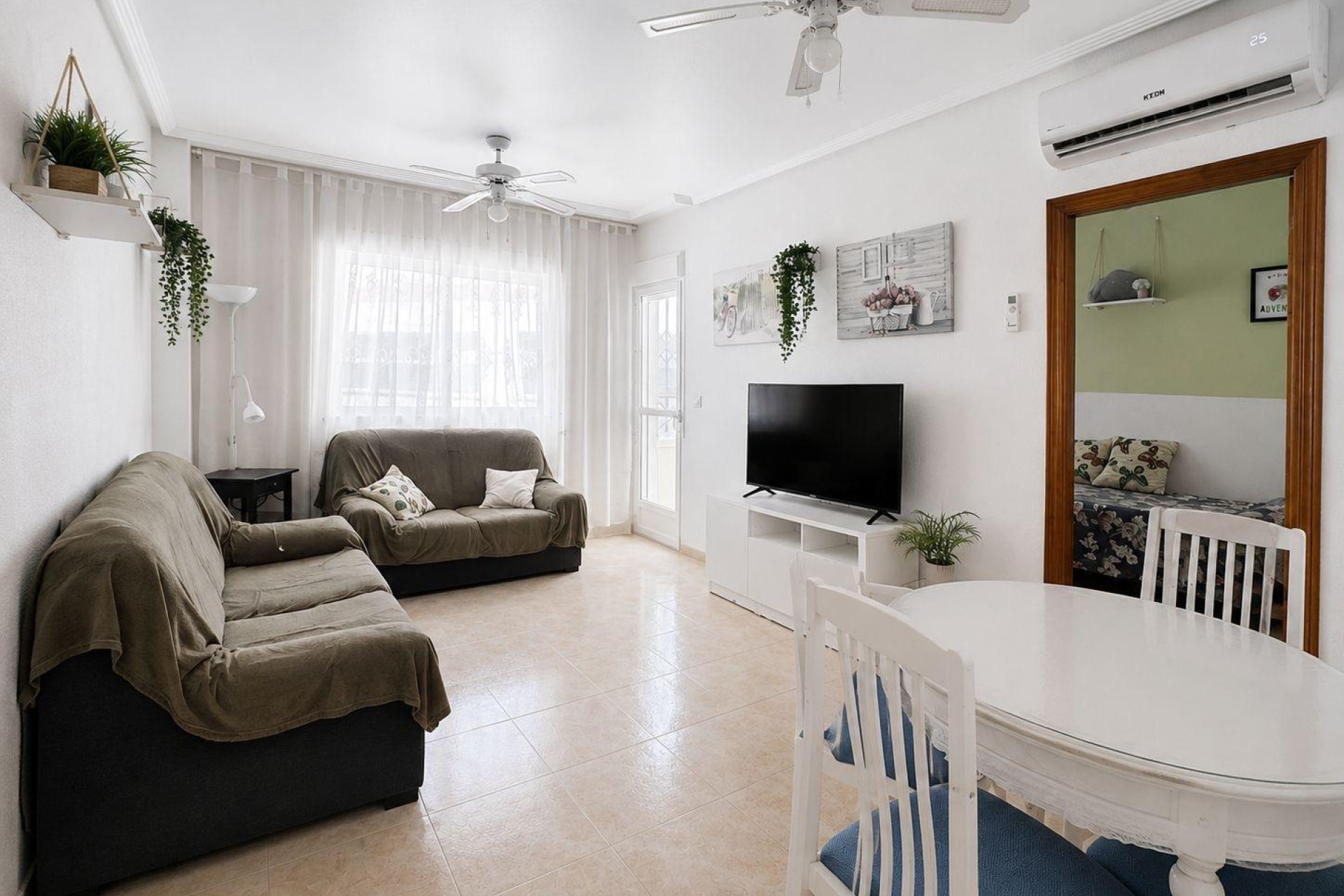 Resale - Apartment -
Torrevieja - Centro