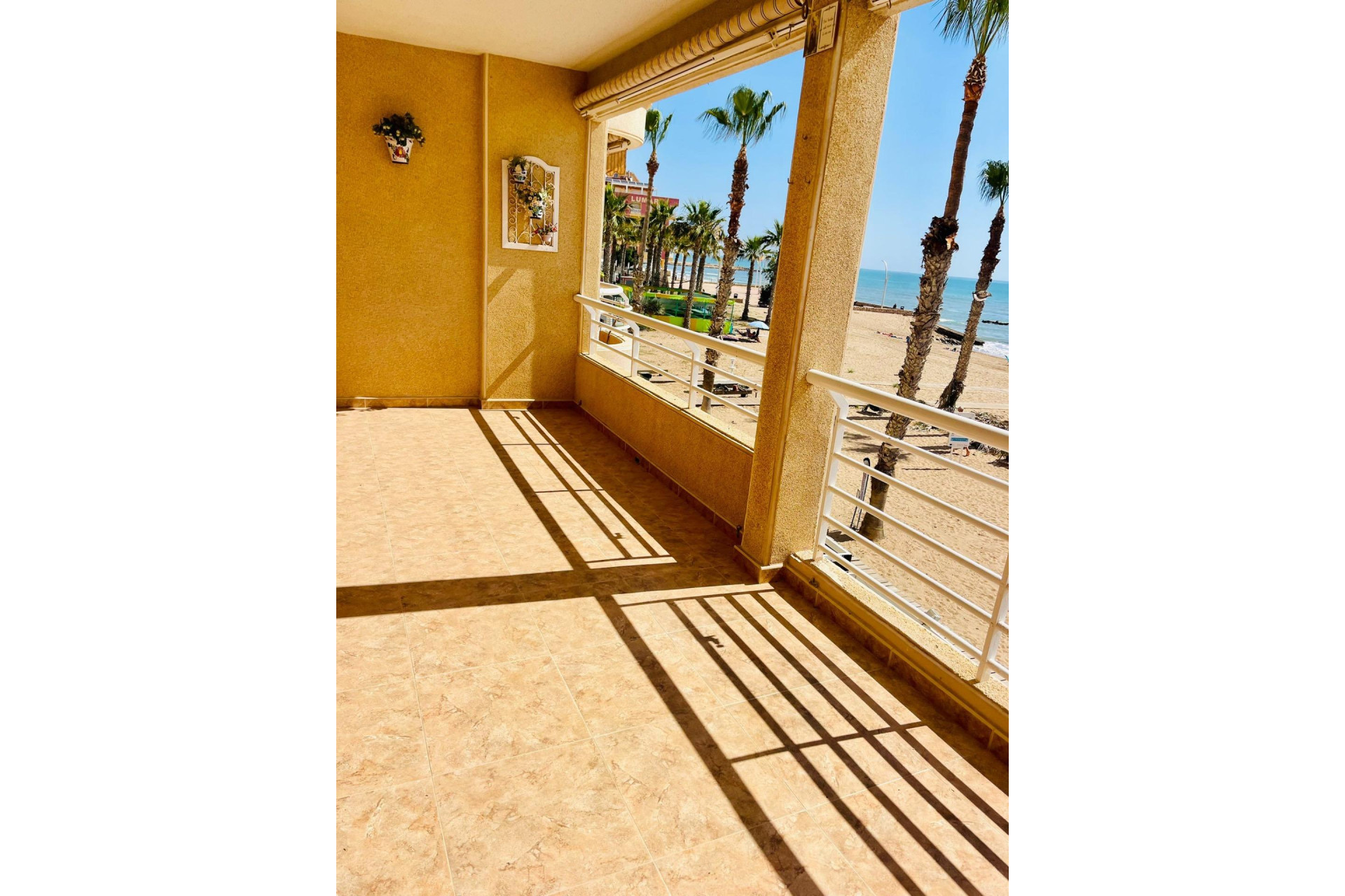 Resale - Apartment -
Torrevieja - La Mata