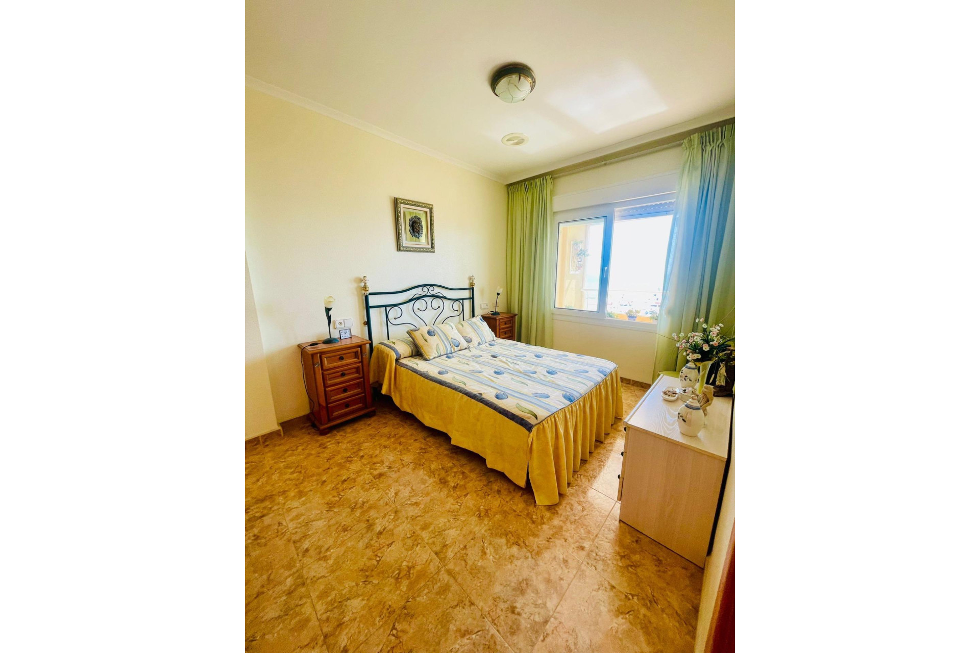 Resale - Apartment -
Torrevieja - La Mata