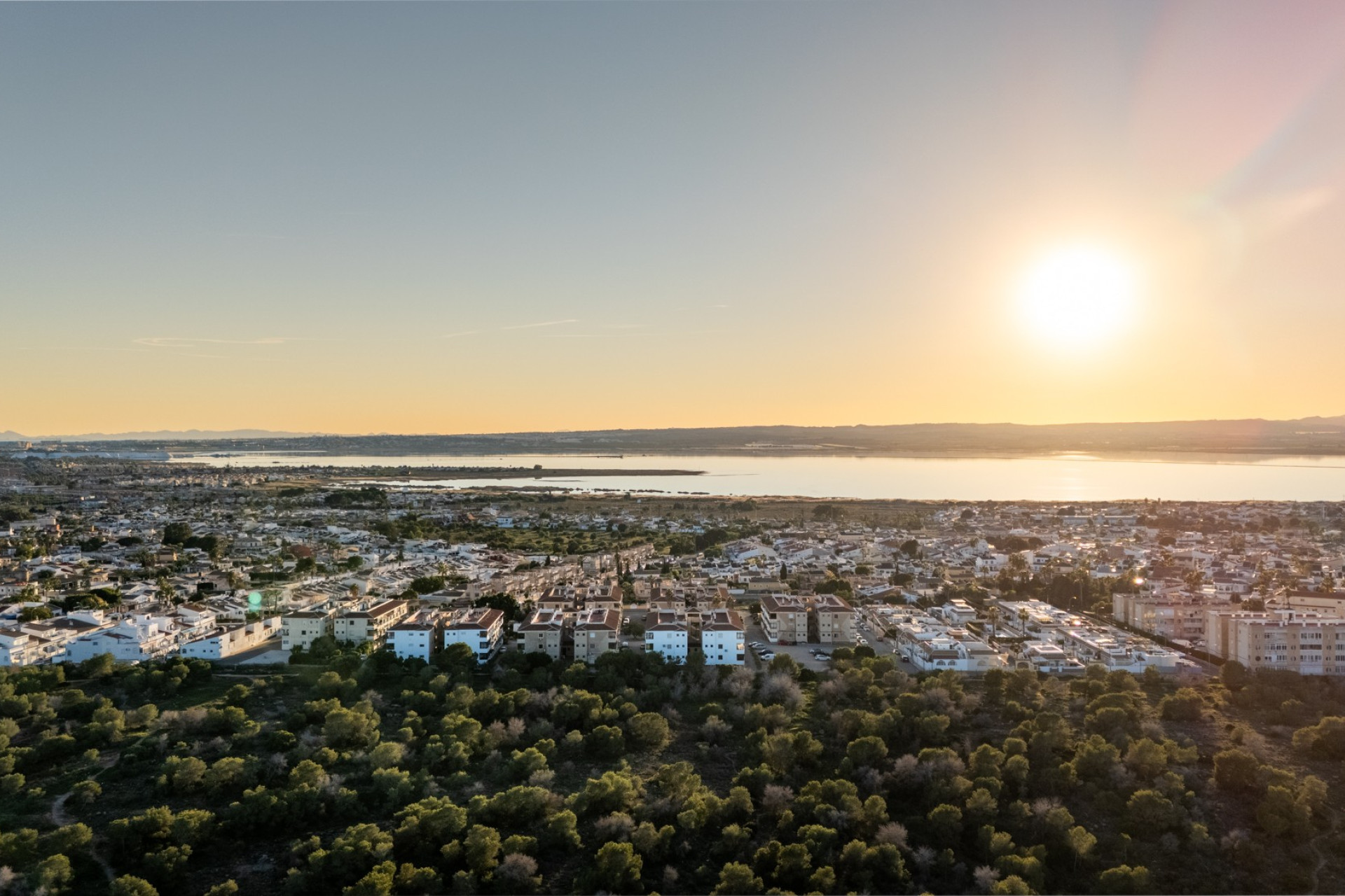 Resale - Apartment -
Torrevieja - La Siesta