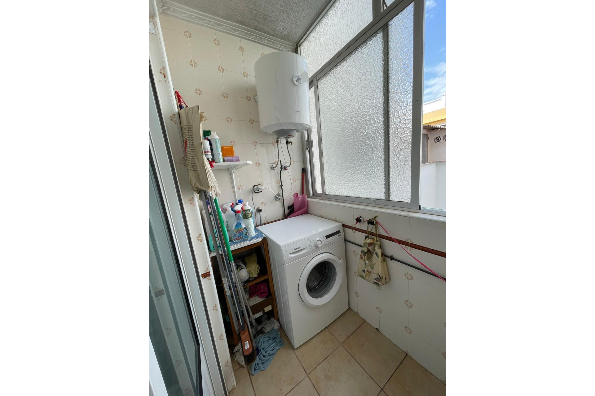 Resale - Apartment -
Torrevieja - Las Piscinas Naturales