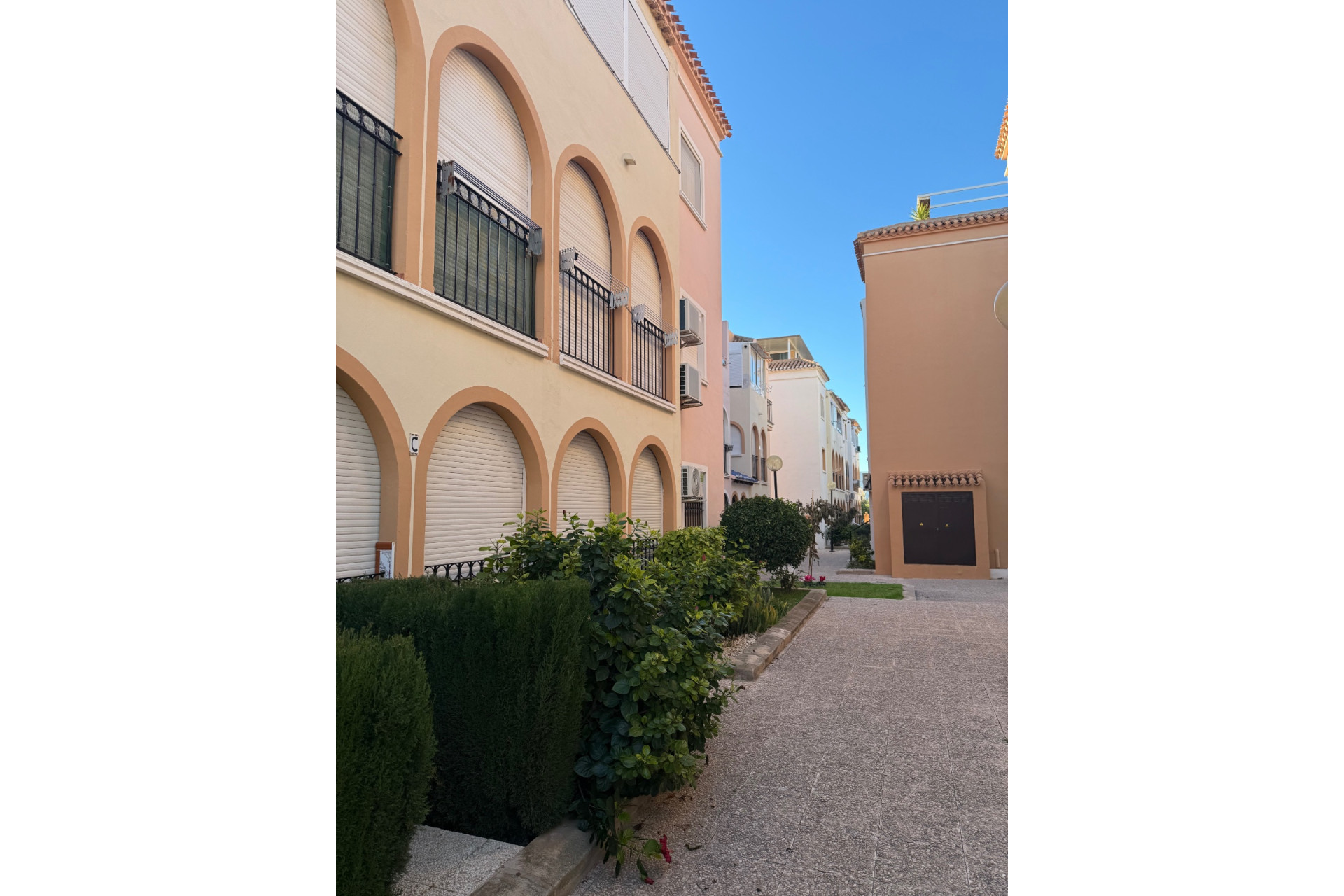 Resale - Apartment -
Torrevieja - Playa Los Naufragos