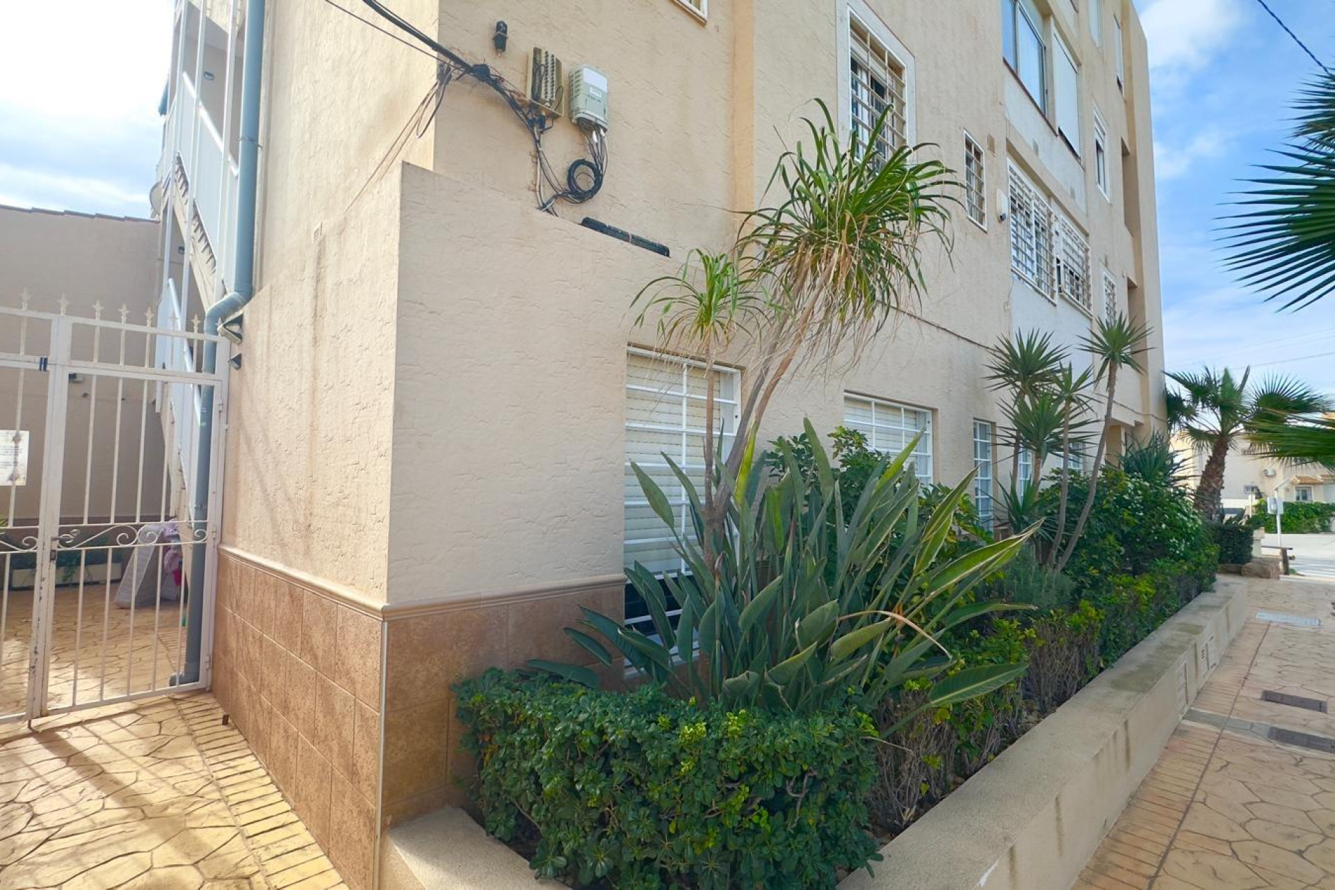 Resale - Apartment -
Torrevieja - Zona Los Frutales