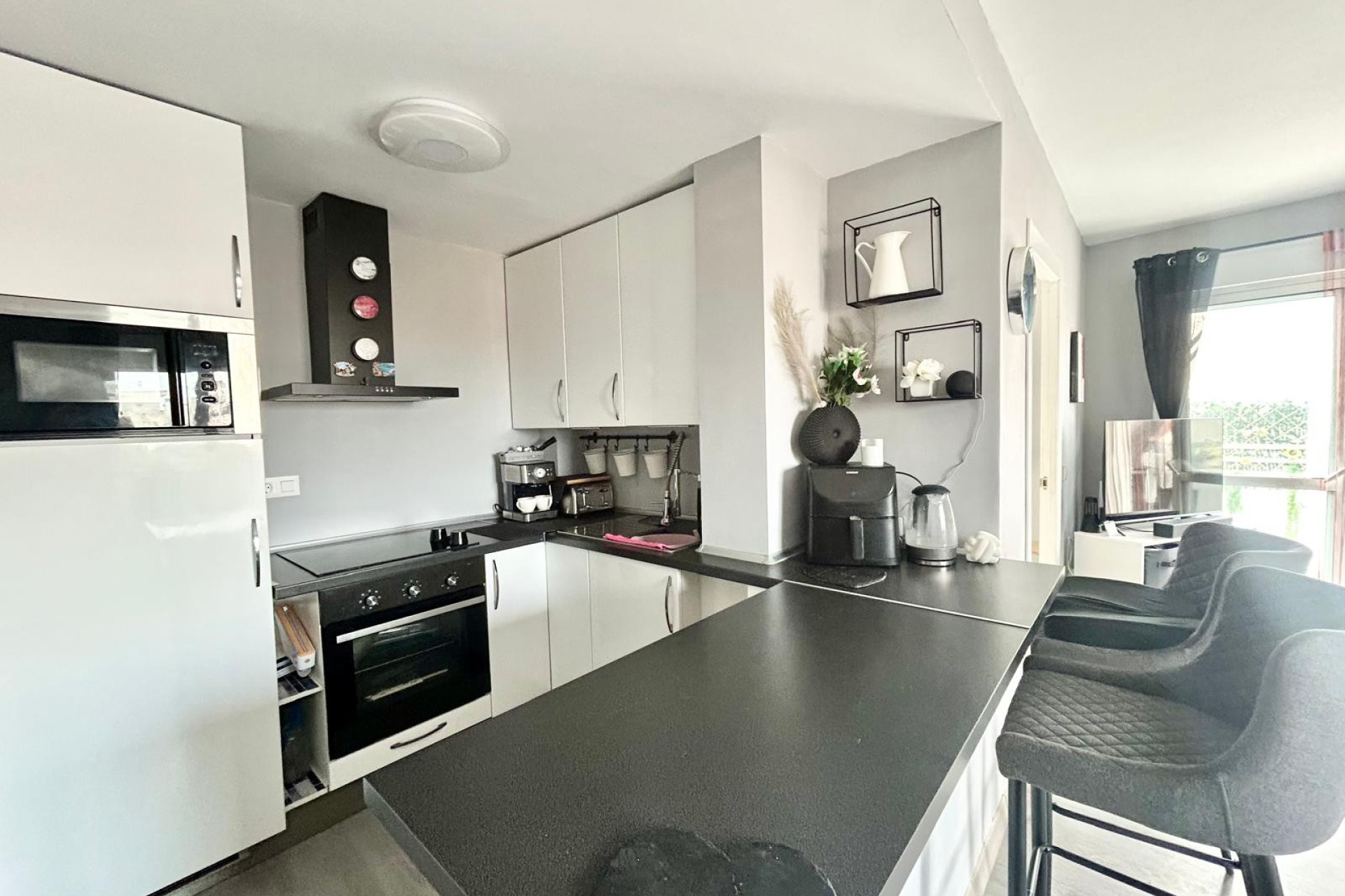 Resale - Apartment -
Torrevieja