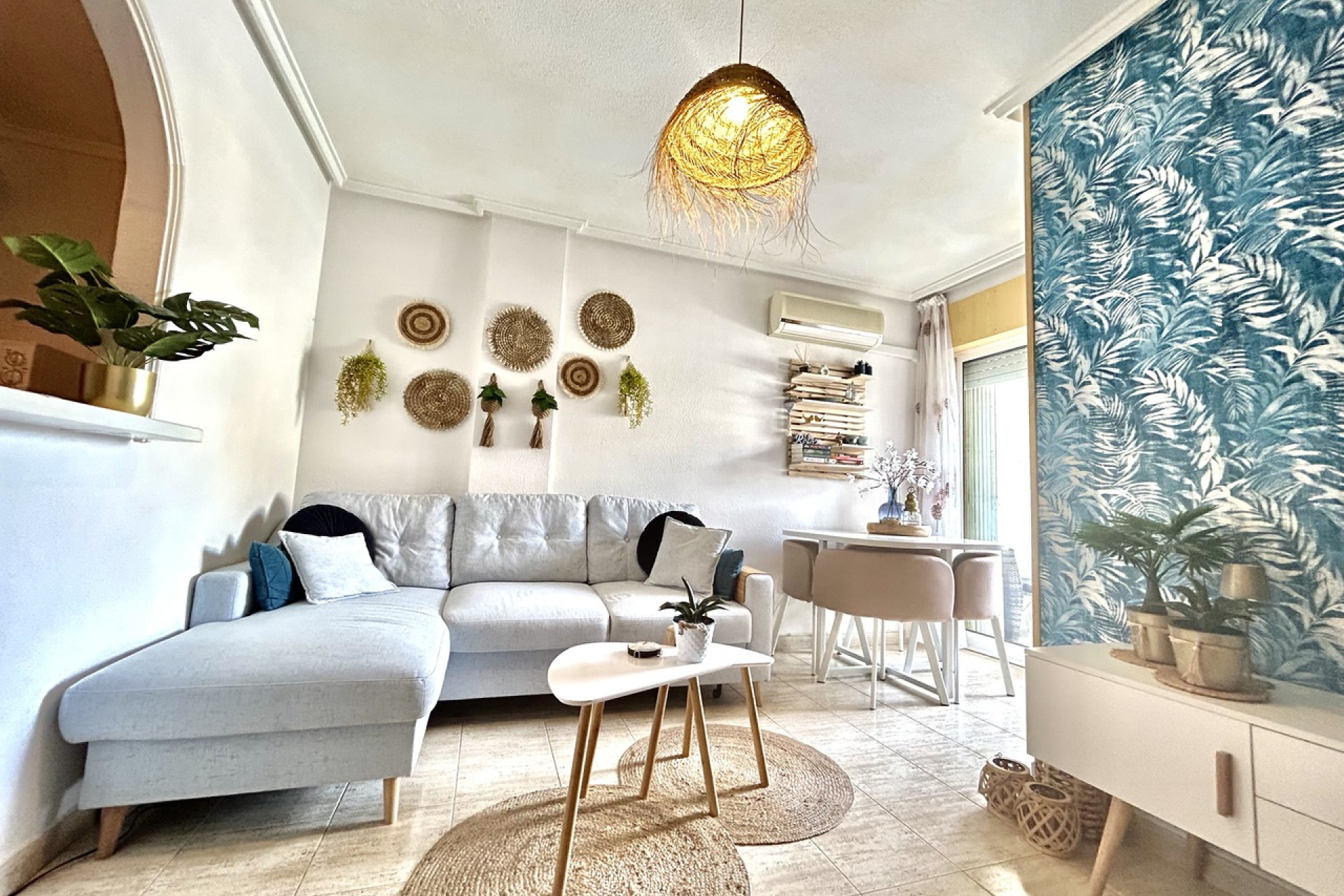 Resale - Apartment -
Torrevieja