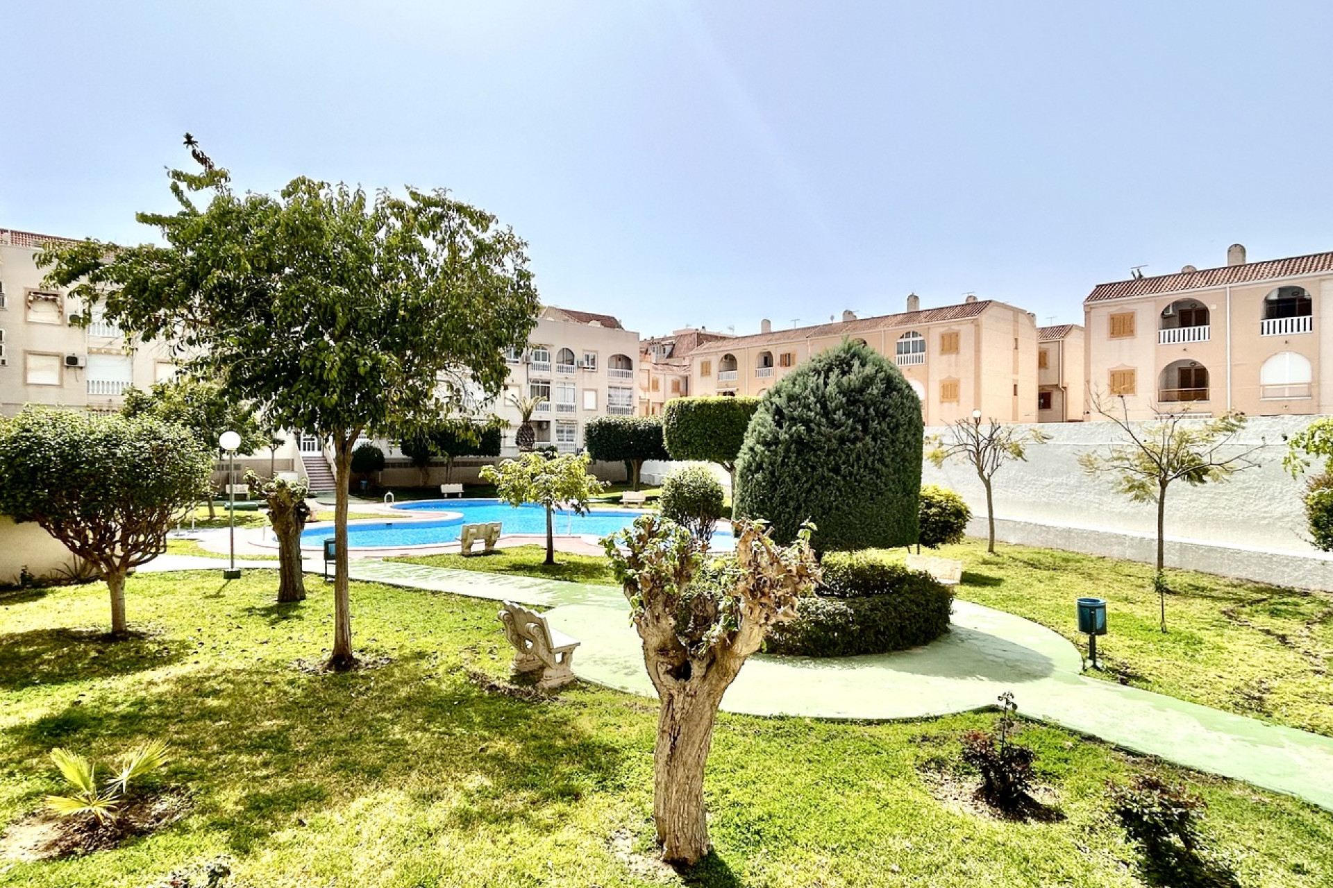 Resale - Apartment -
Torrevieja
