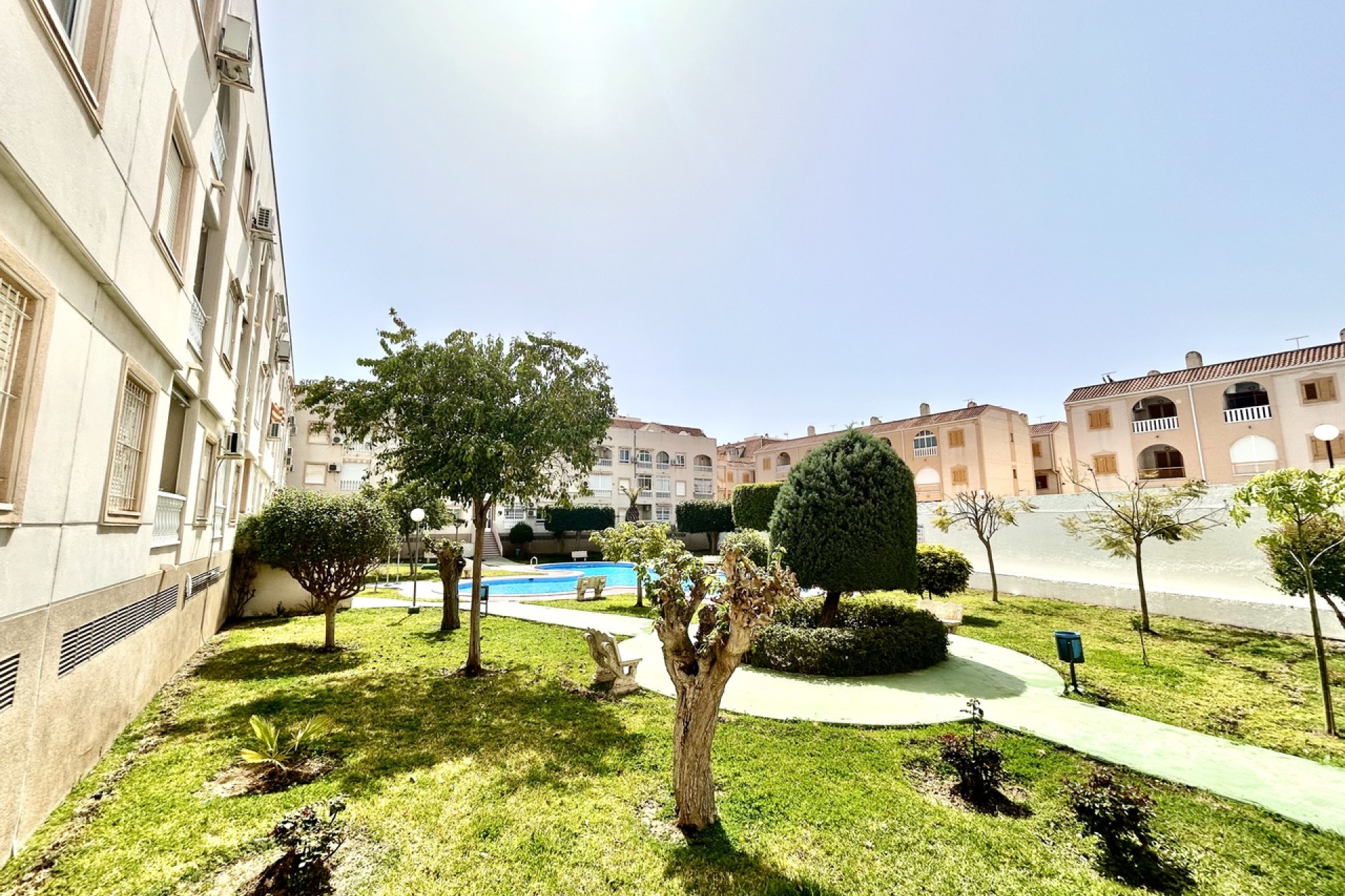Resale - Apartment -
Torrevieja
