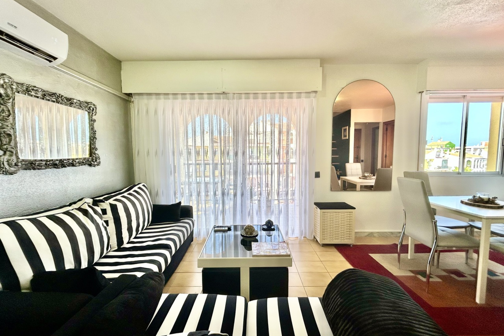 Resale - Apartment -
Torrevieja