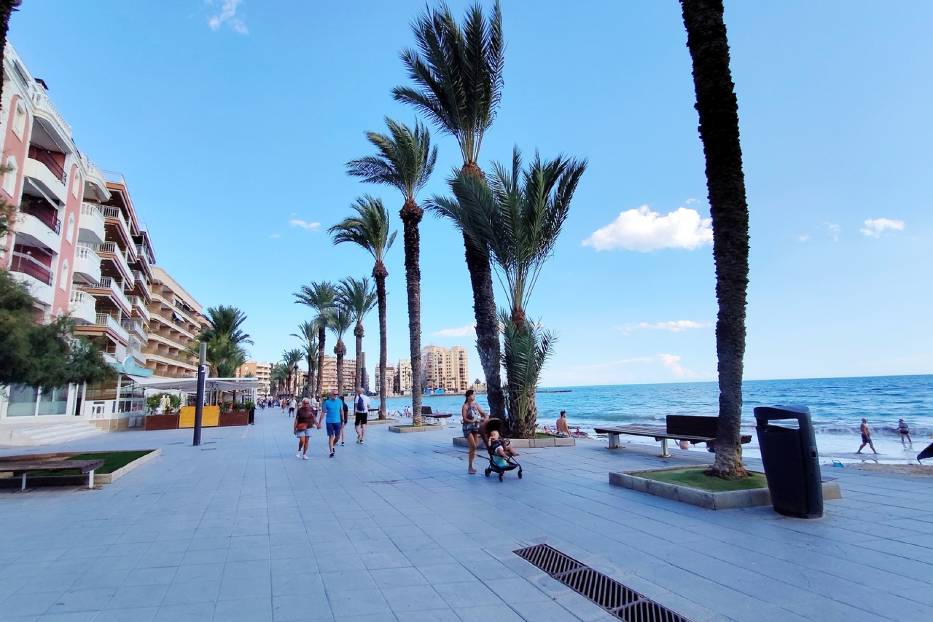 Resale - Apartment -
Torrevieja