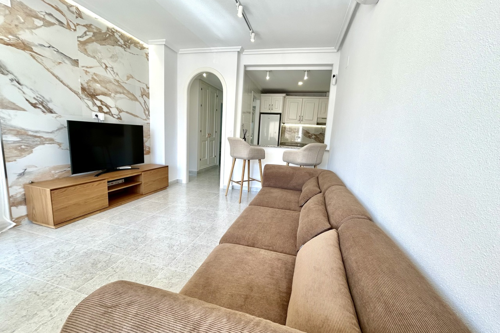 Resale - Apartment -
Villamartín