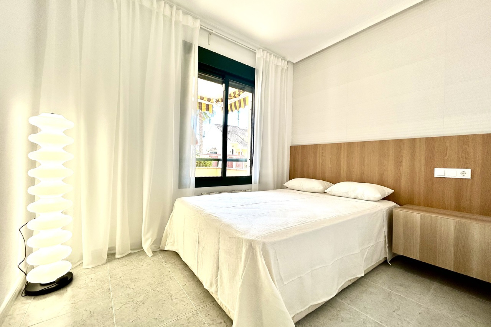 Resale - Apartment -
Villamartín