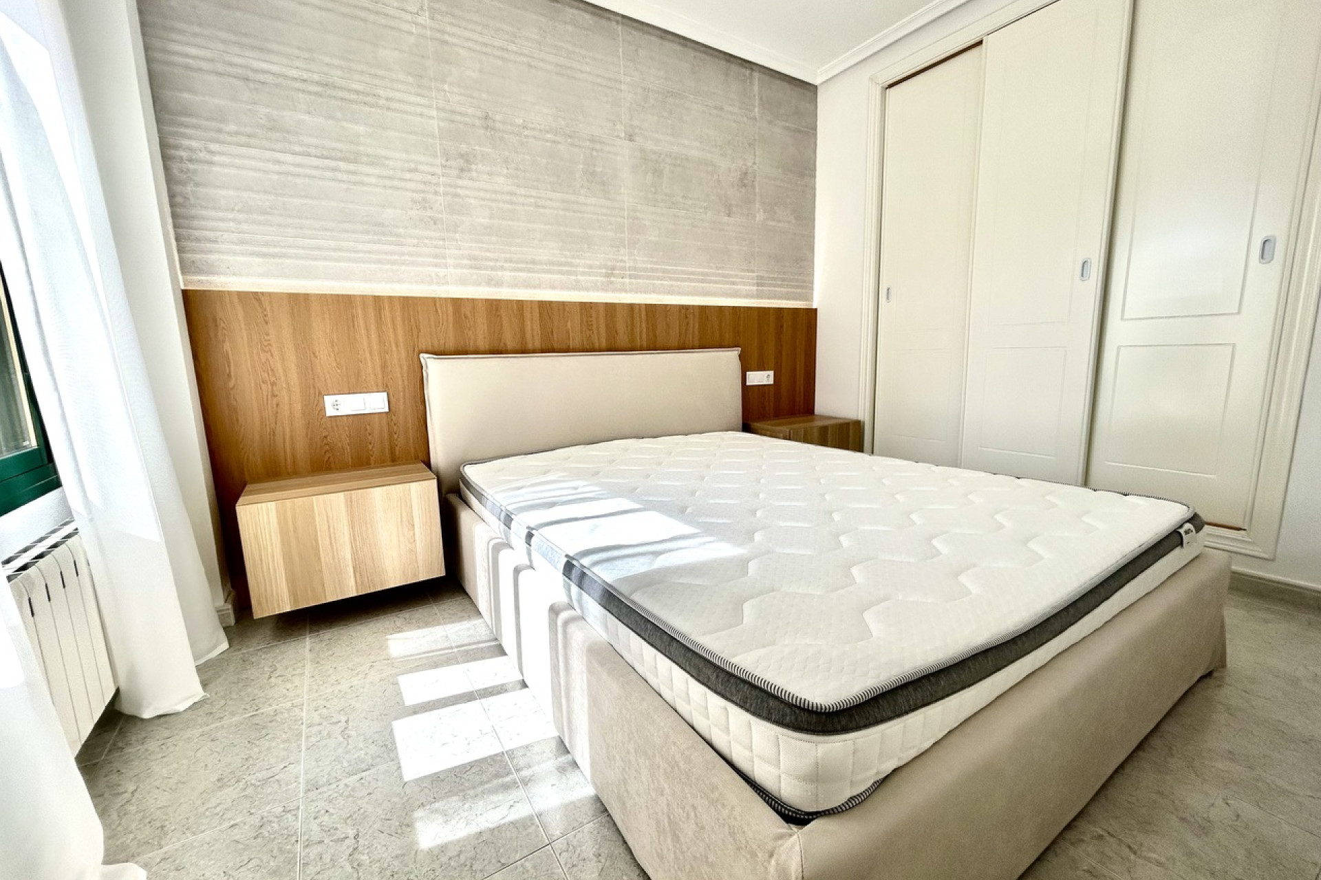 Resale - Apartment -
Villamartín