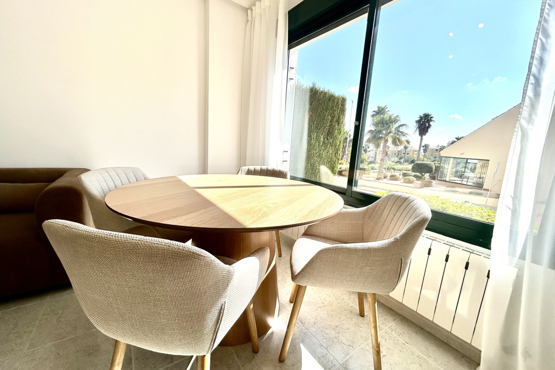 Resale - Apartment -
Villamartín