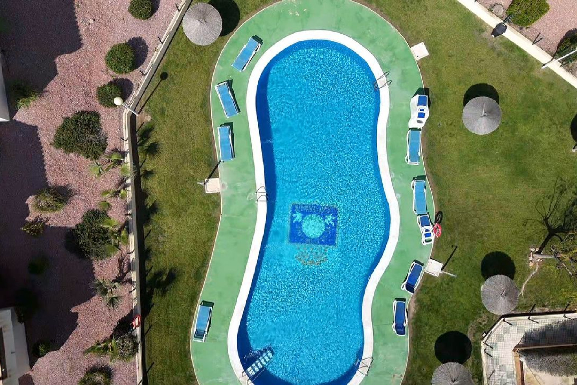 Resale - Apartment -
Villamartín