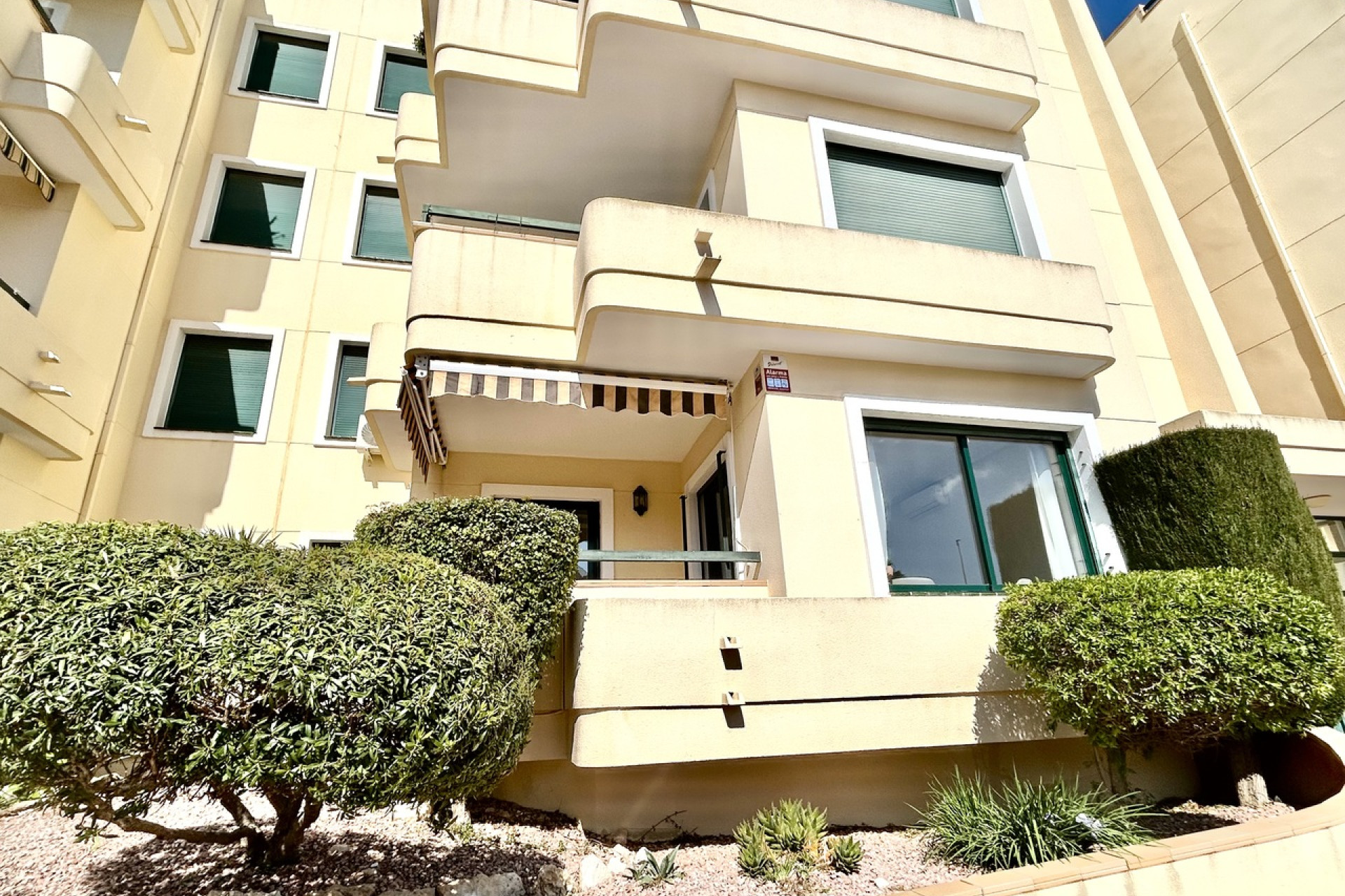 Resale - Apartment -
Villamartín
