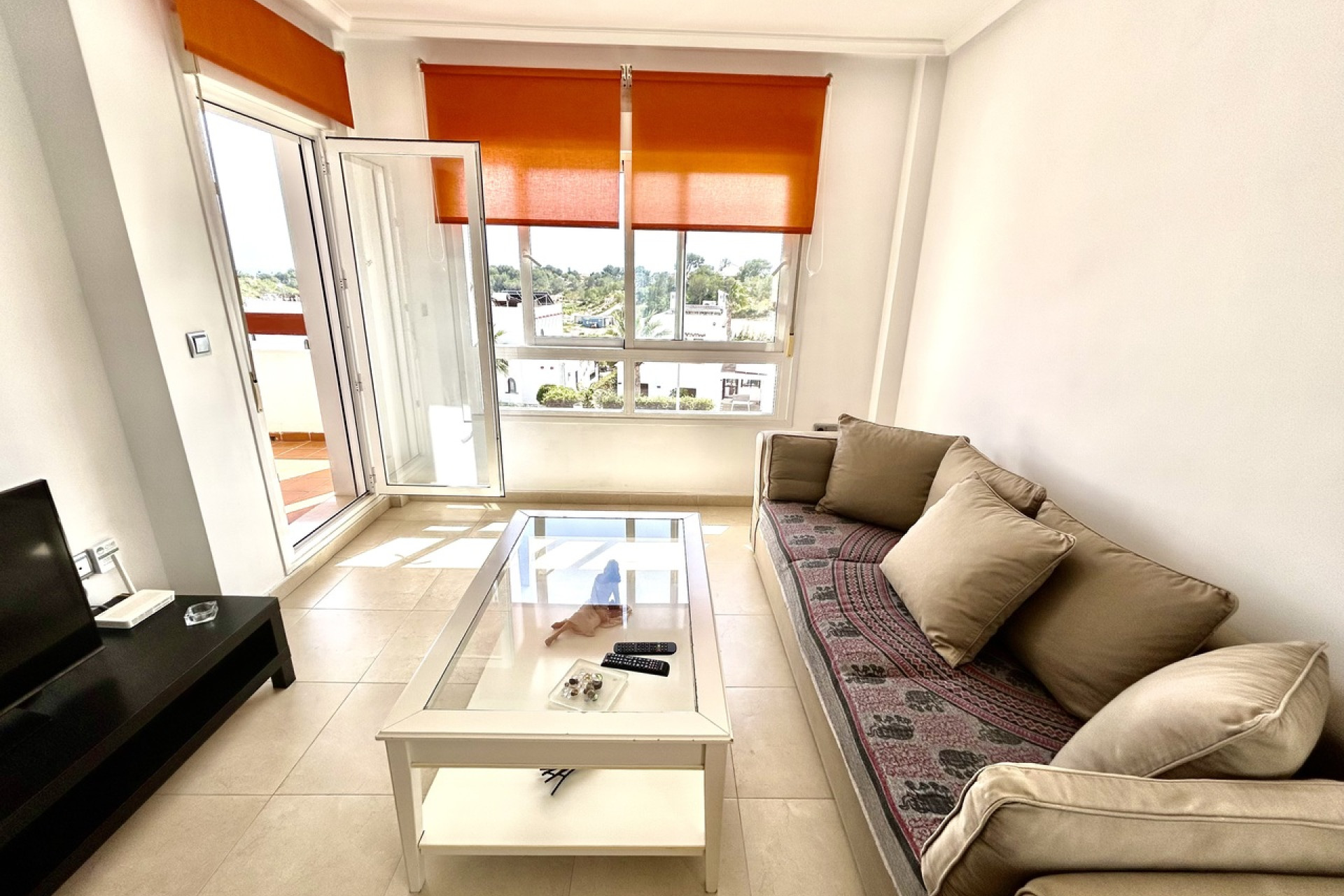 Resale - Apartment -
Villamartín