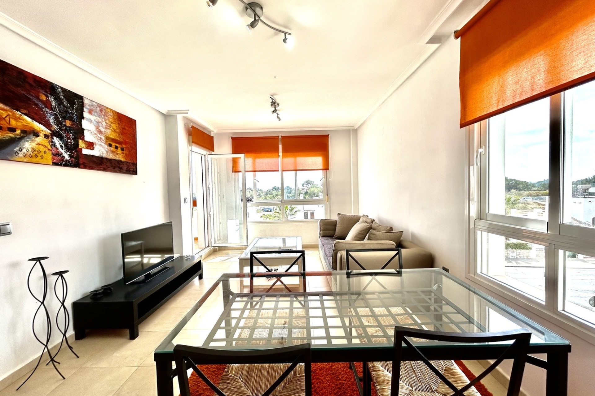 Resale - Apartment -
Villamartín