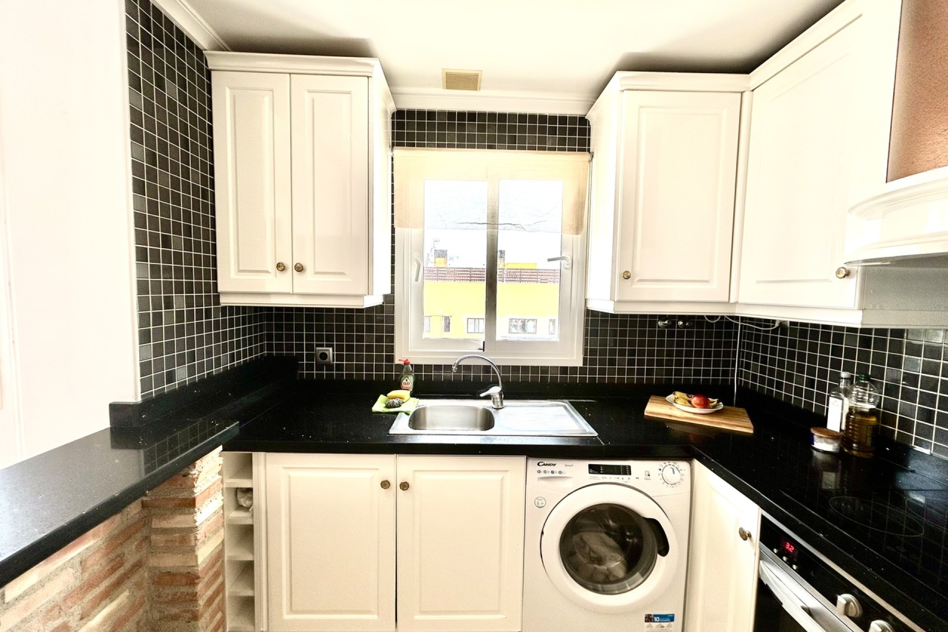 Resale - Apartment -
Villamartín