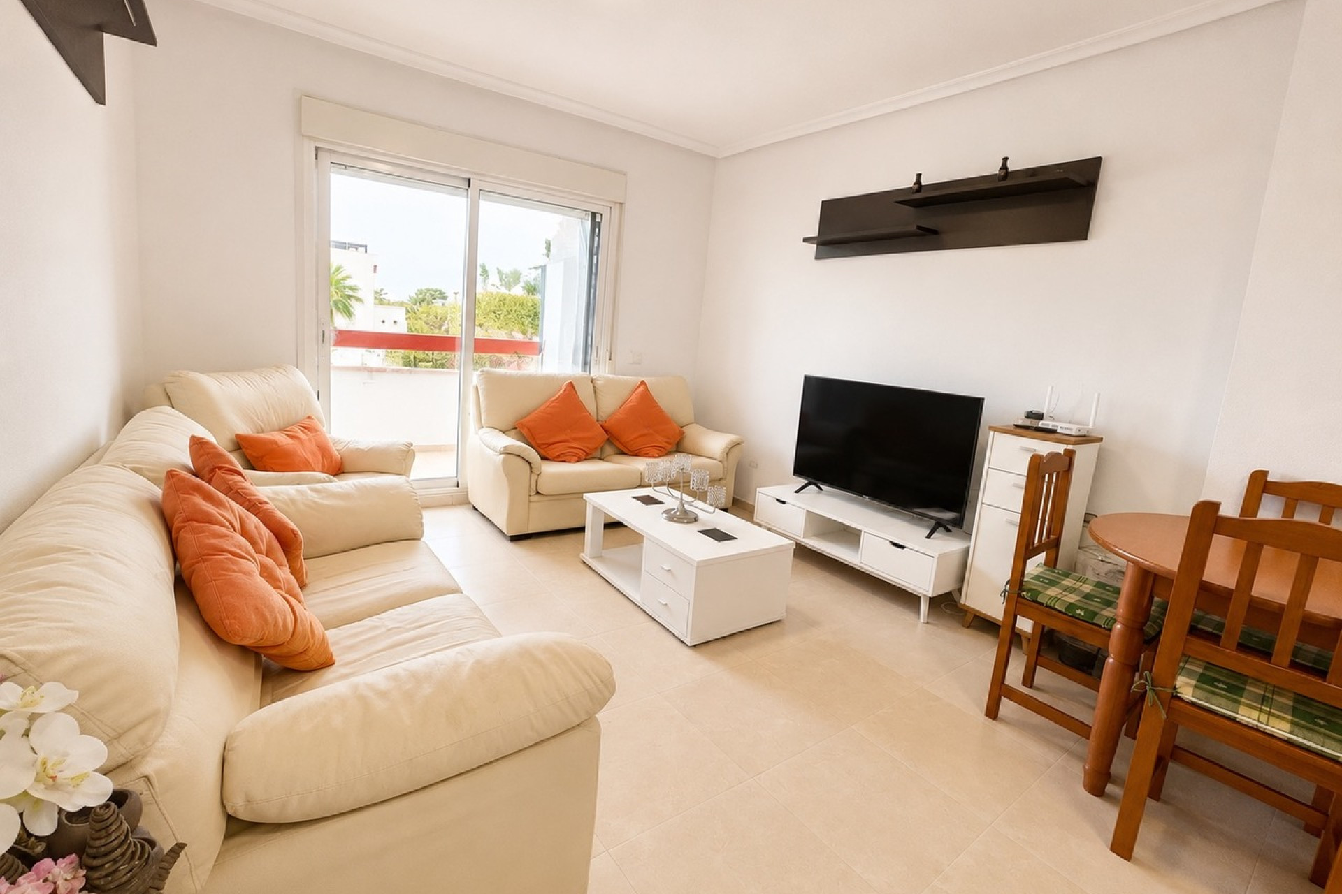 Resale - Apartment -
Villamartín