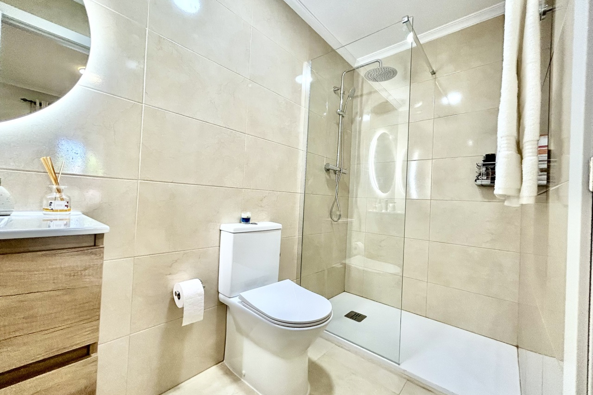 Resale - Apartment -
Villamartín