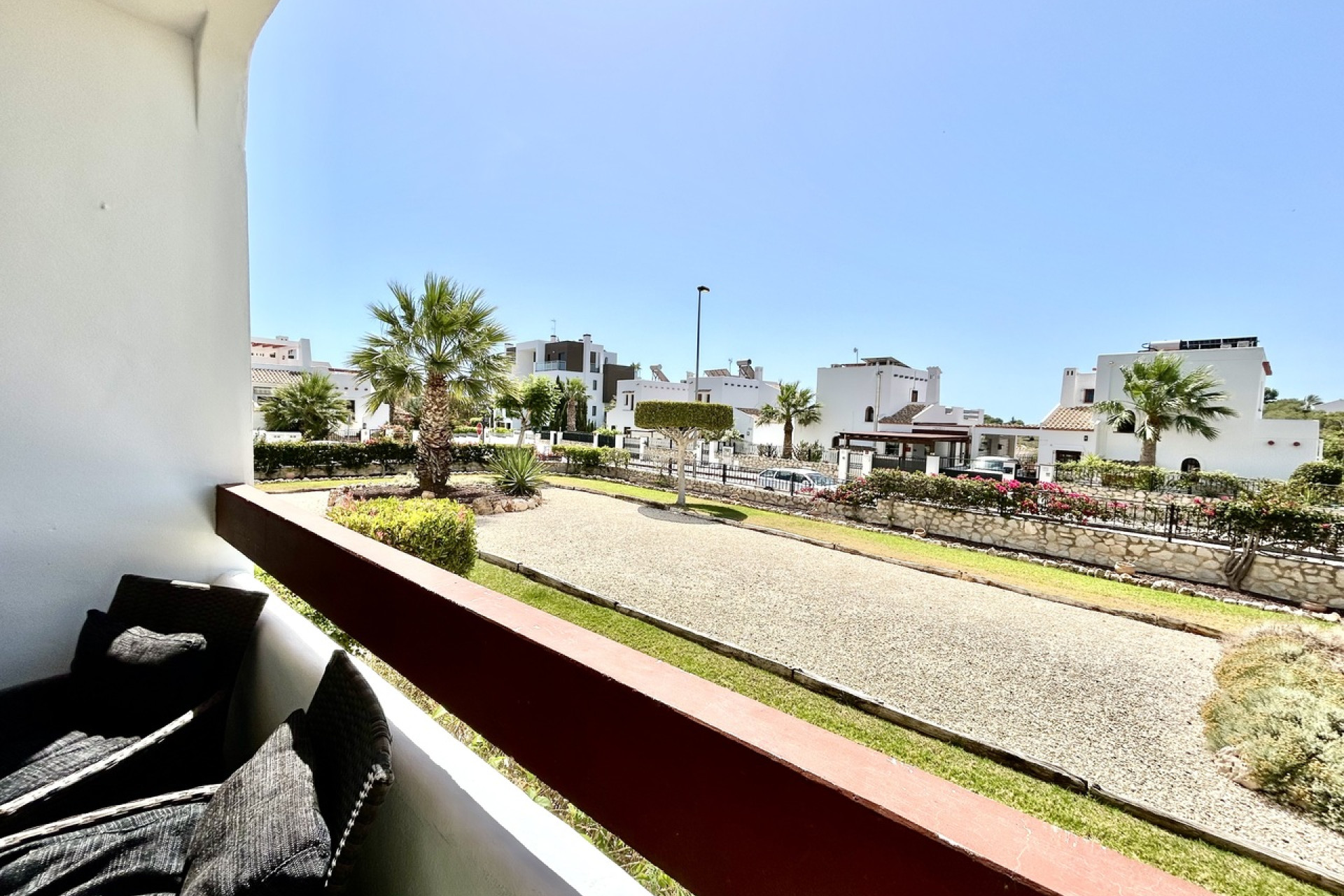 Resale - Apartment -
Villamartín