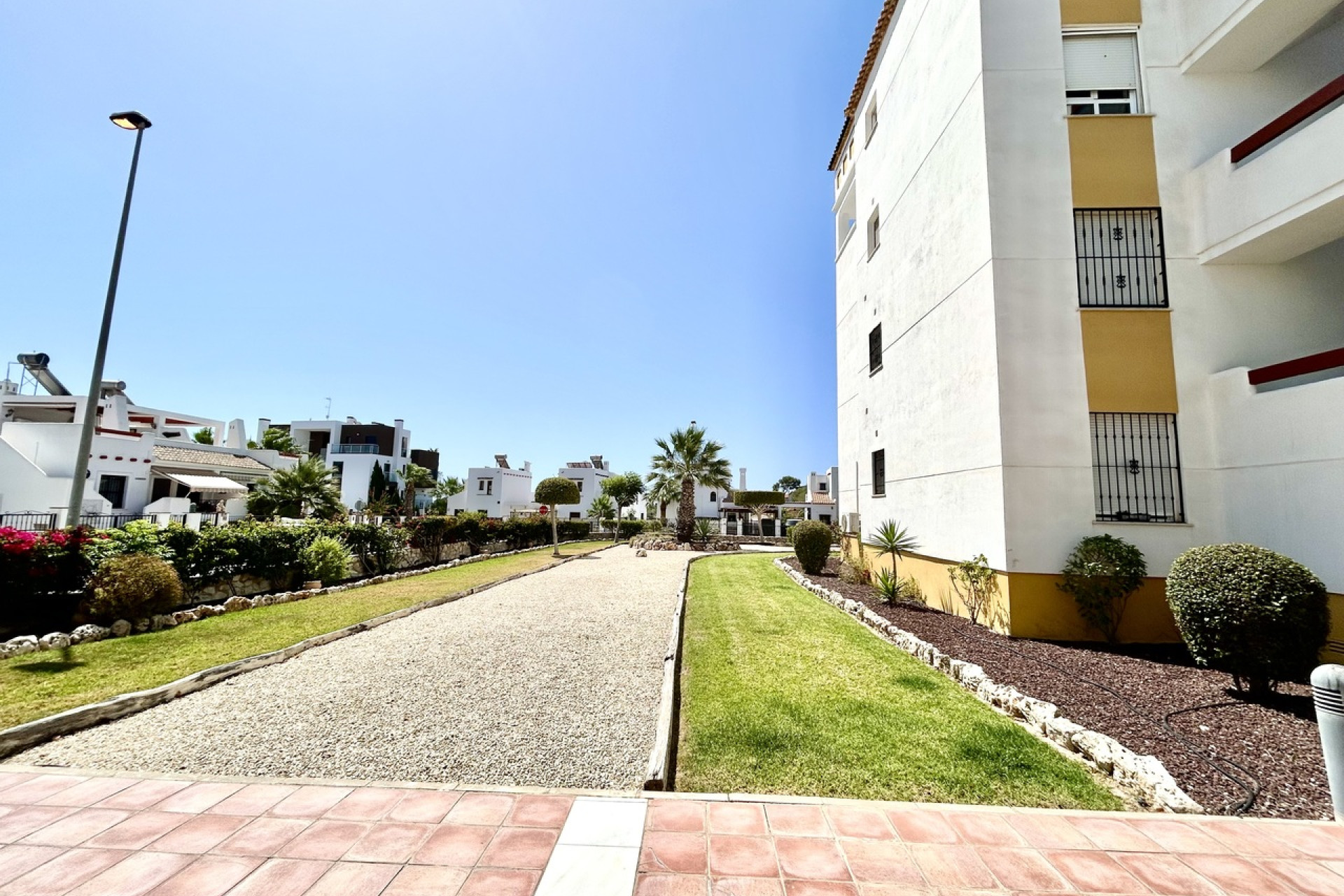 Resale - Apartment -
Villamartín