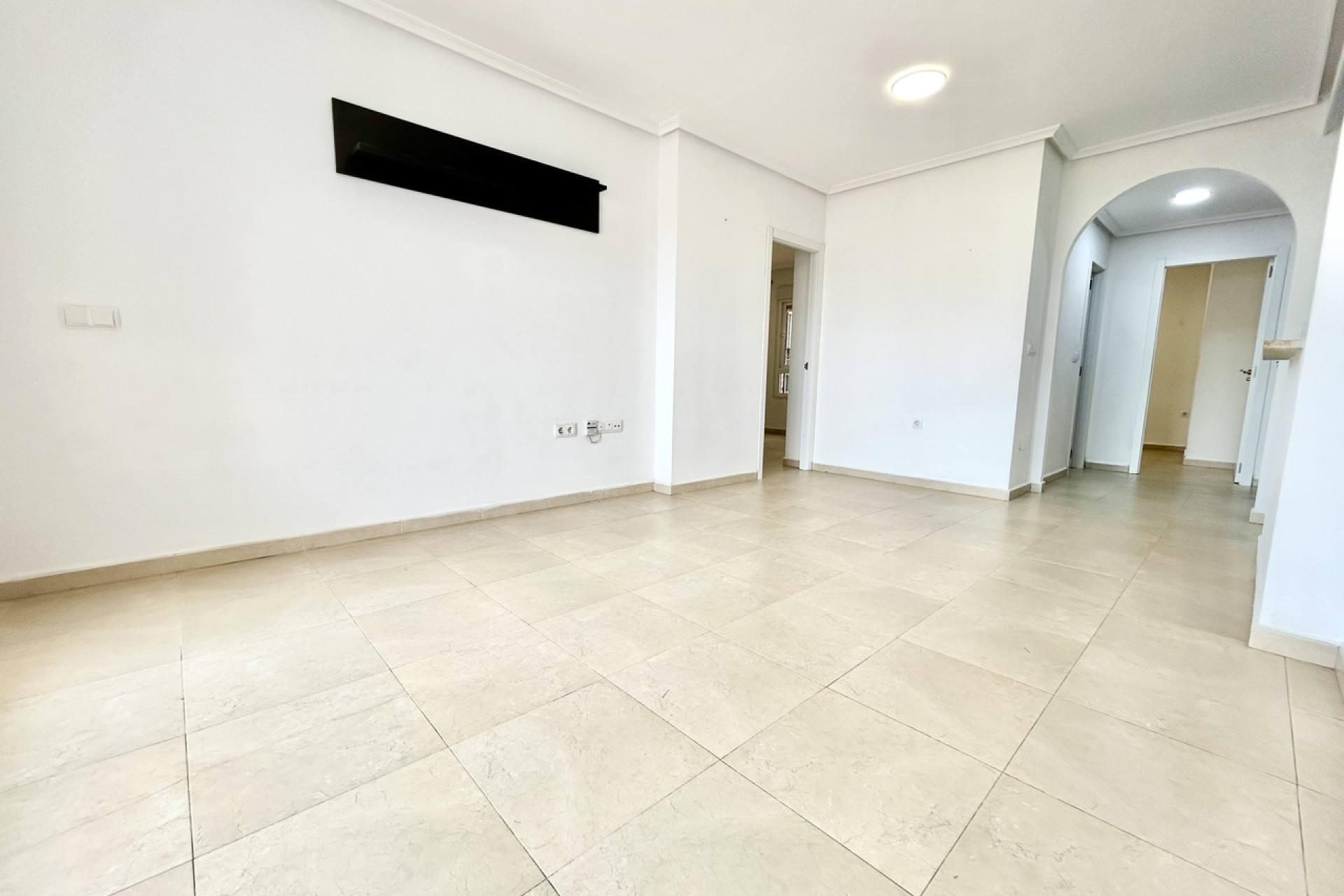 Resale - Apartment -
Villamartín