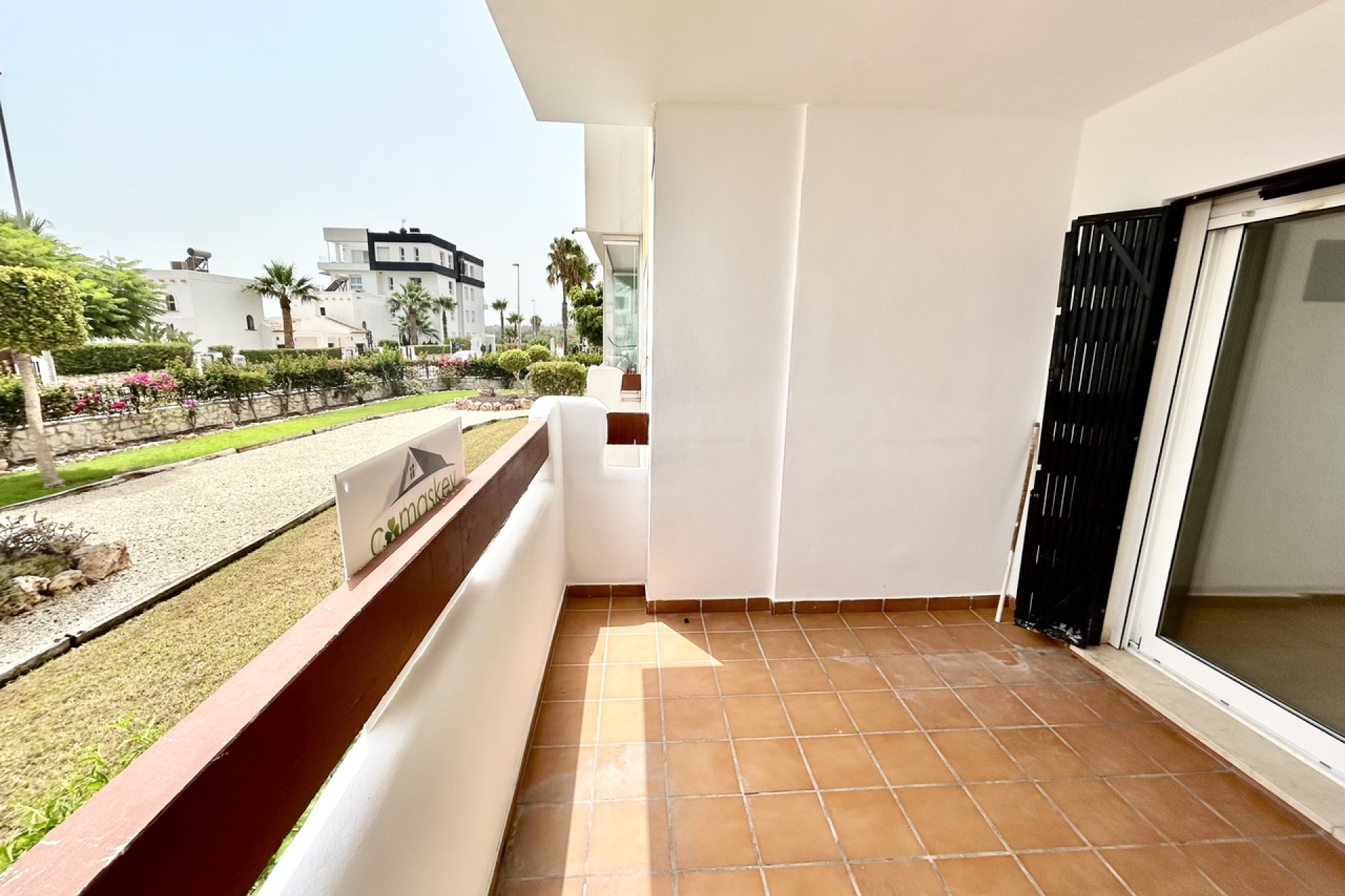 Resale - Apartment -
Villamartín