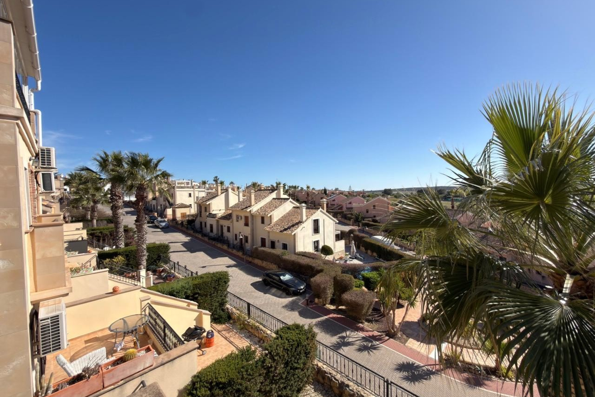 Resale - Bungalow -
Algorfa - La Finca Golf Resort