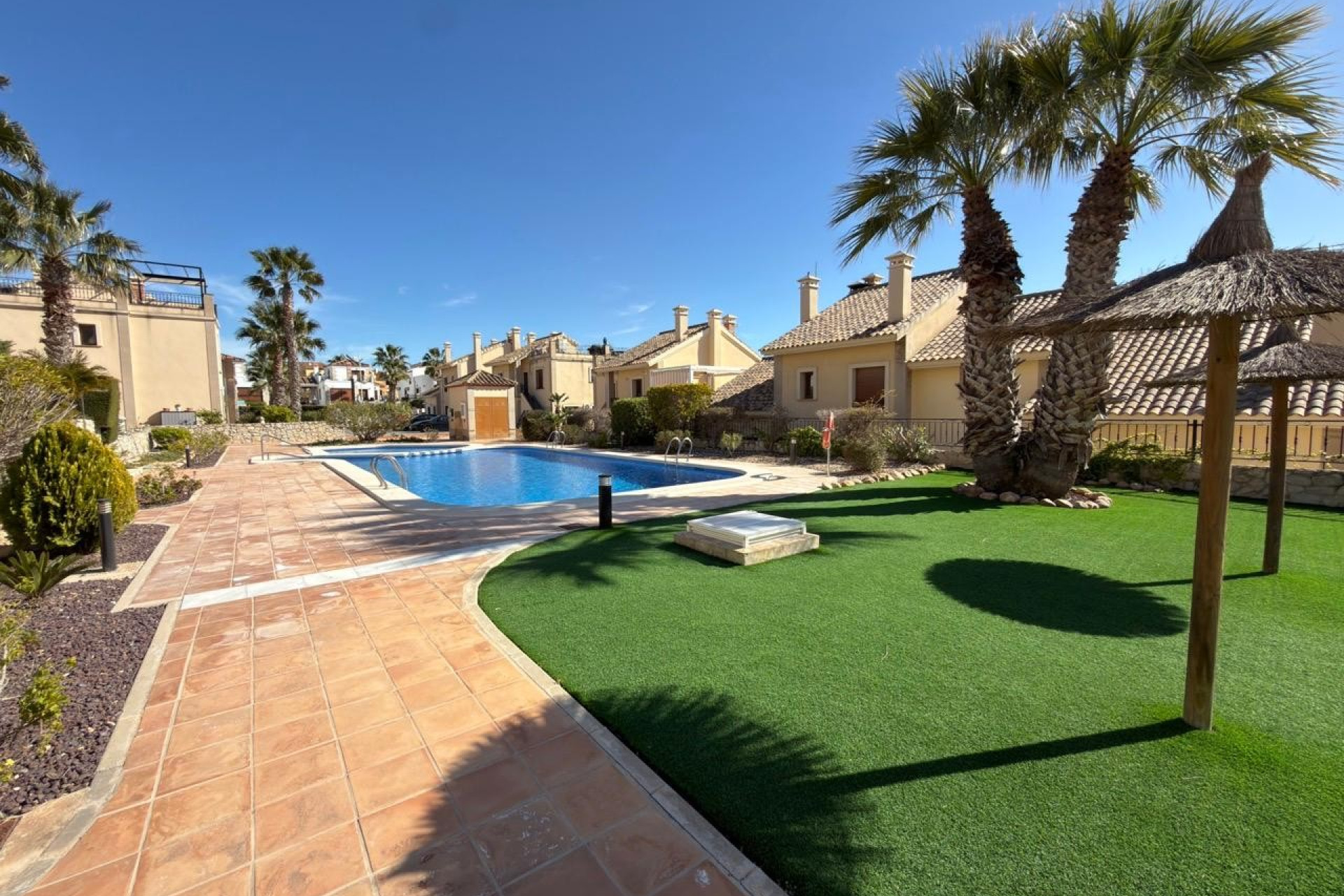 Resale - Bungalow -
Algorfa - La Finca Golf Resort