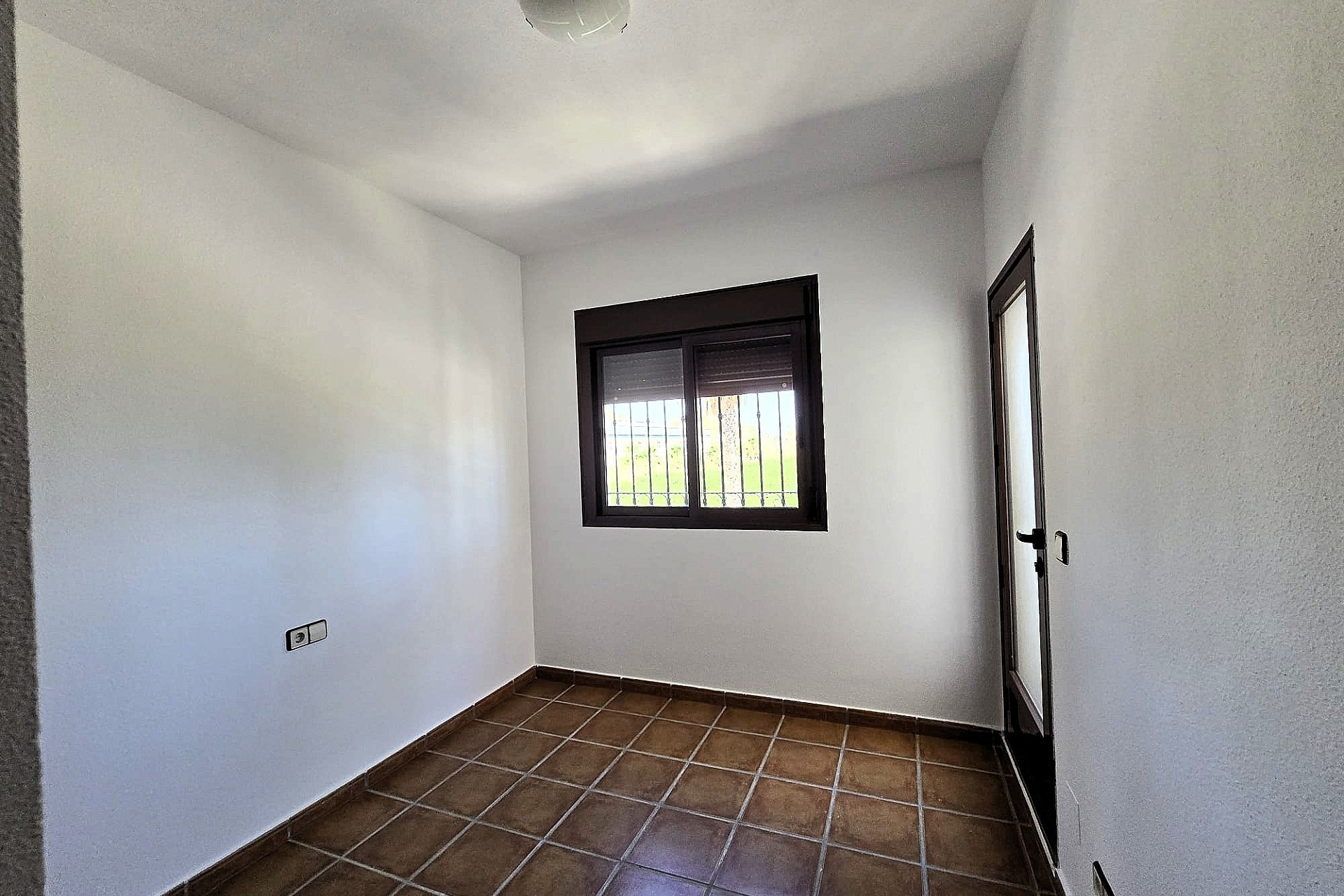 Resale - Bungalow -
Algorfa