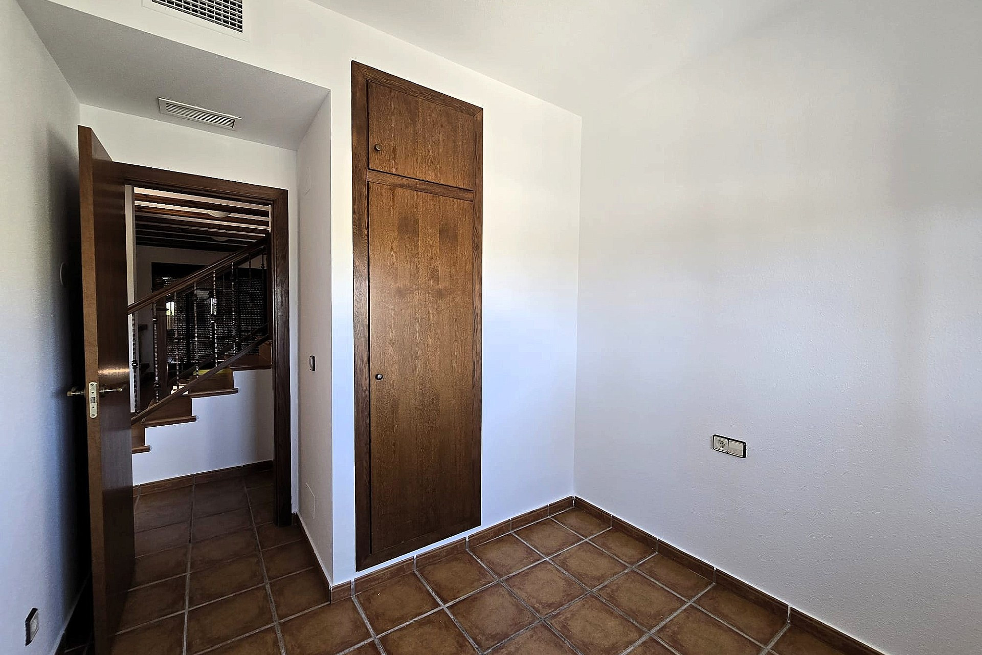 Resale - Bungalow -
Algorfa