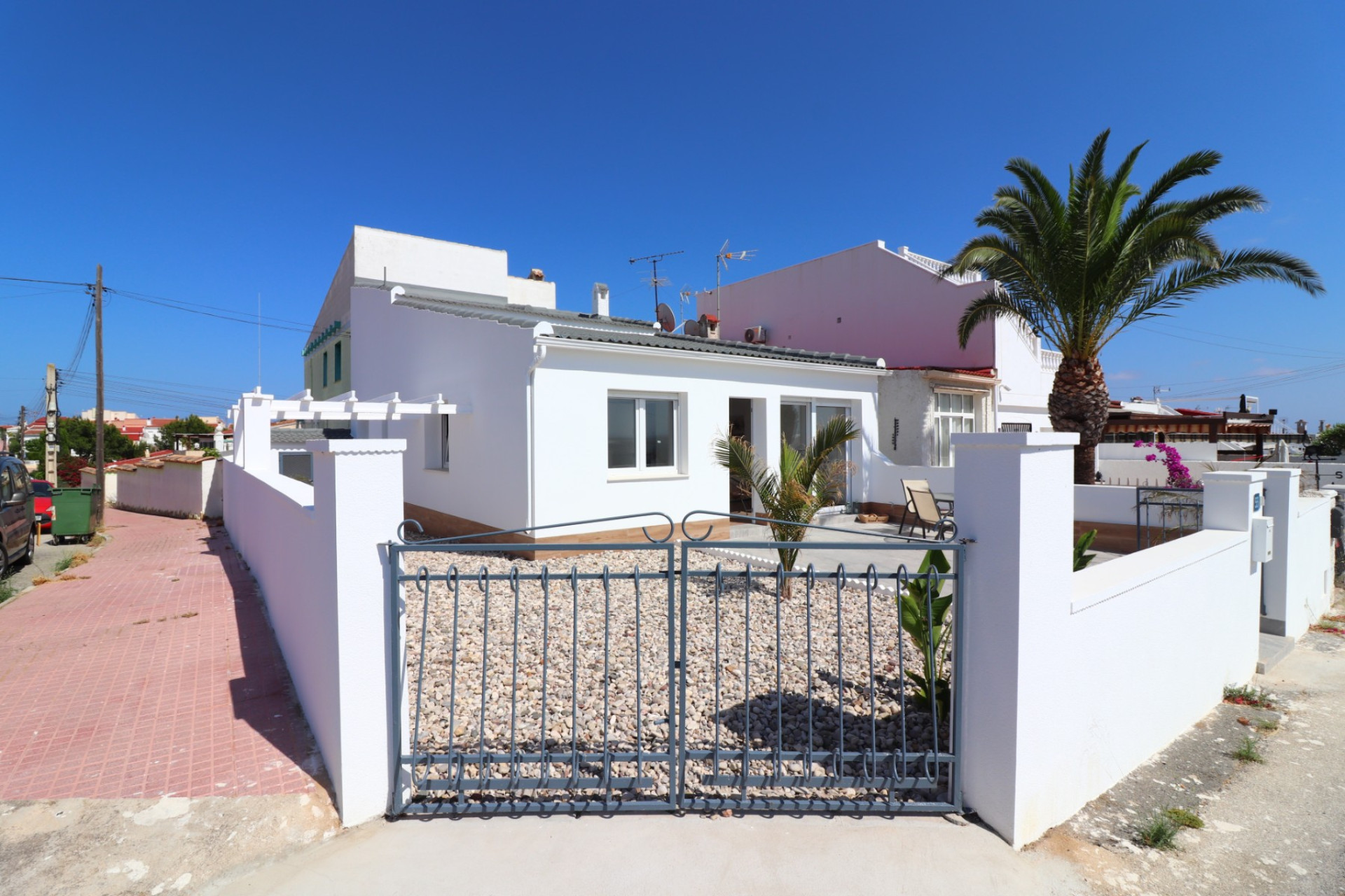 Resale - Bungalow -
Ciudad Quesada - Altos de Quesada