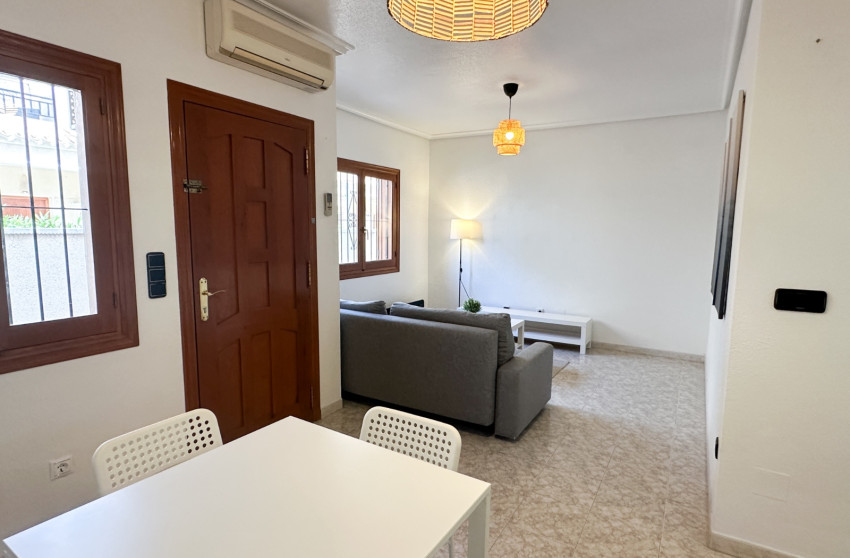 Resale - Bungalow -
Orihuela Costa - Costa Blanca