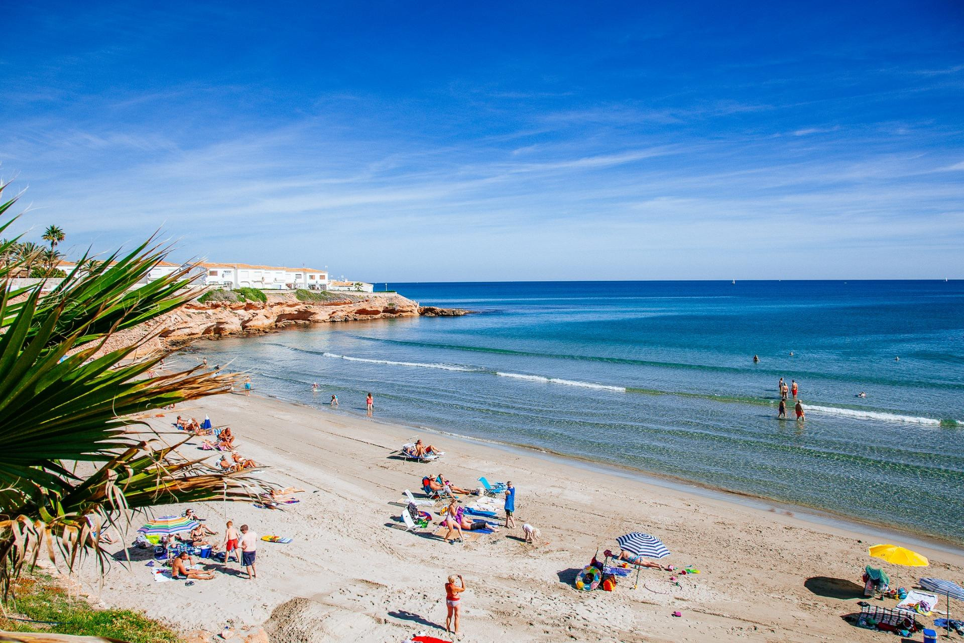 Resale - Bungalow -
Orihuela Costa - Los Dolses