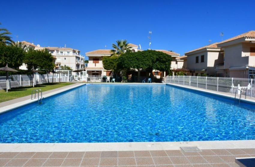 Resale - Bungalow -
Orihuela Costa - Playa Flamenca