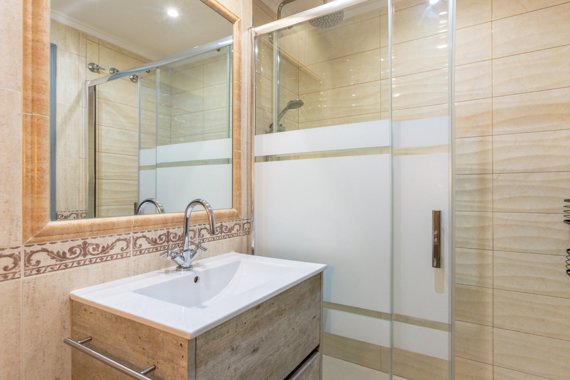 Resale - Bungalow -
Orihuela Costa - Villamartín