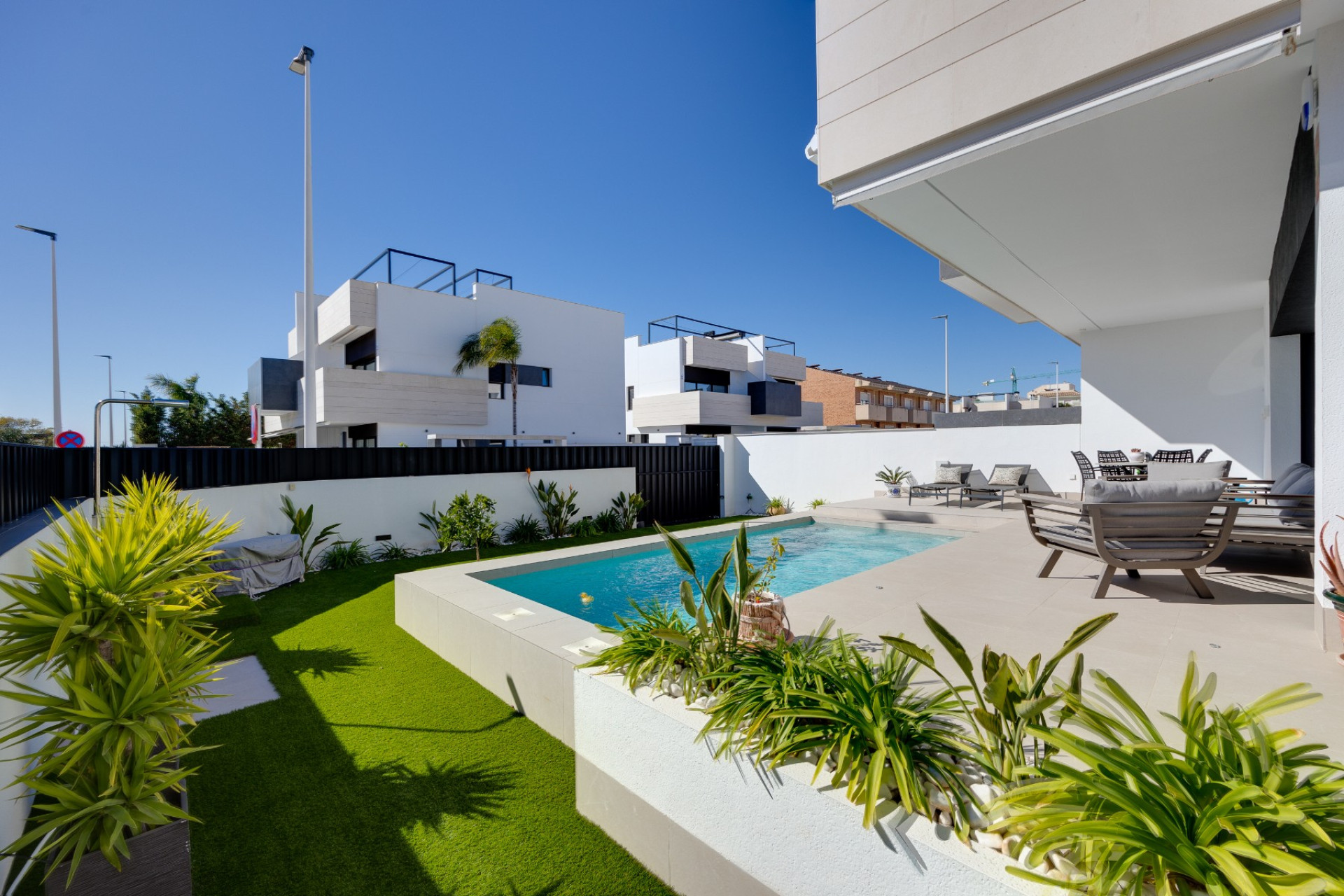 Resale - Bungalow -
Pilar de la Horadada - Costa Blanca
