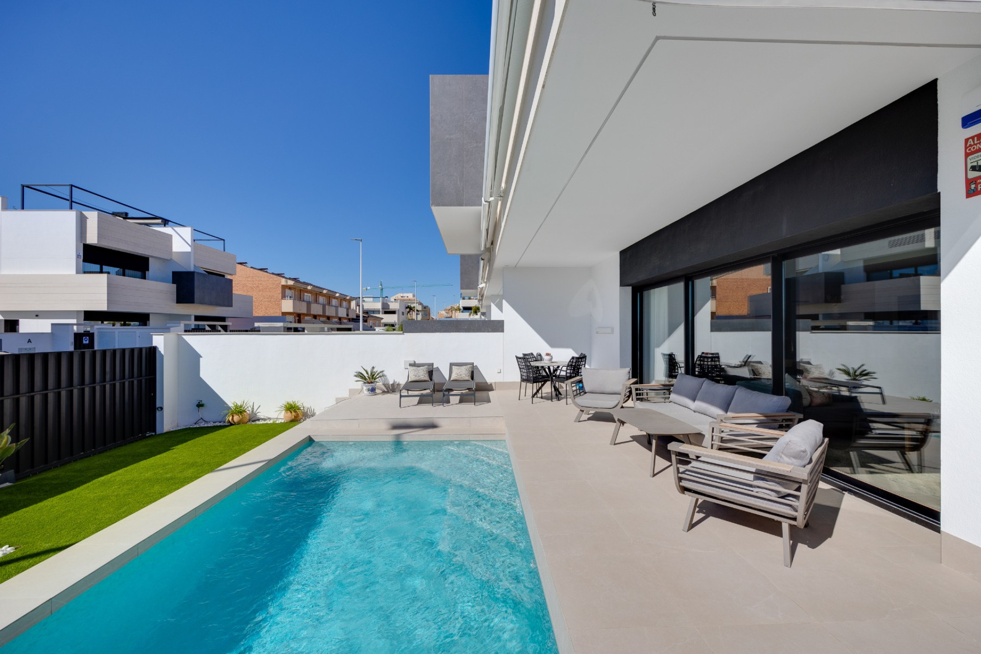 Resale - Bungalow -
Pilar de la Horadada - Costa Blanca