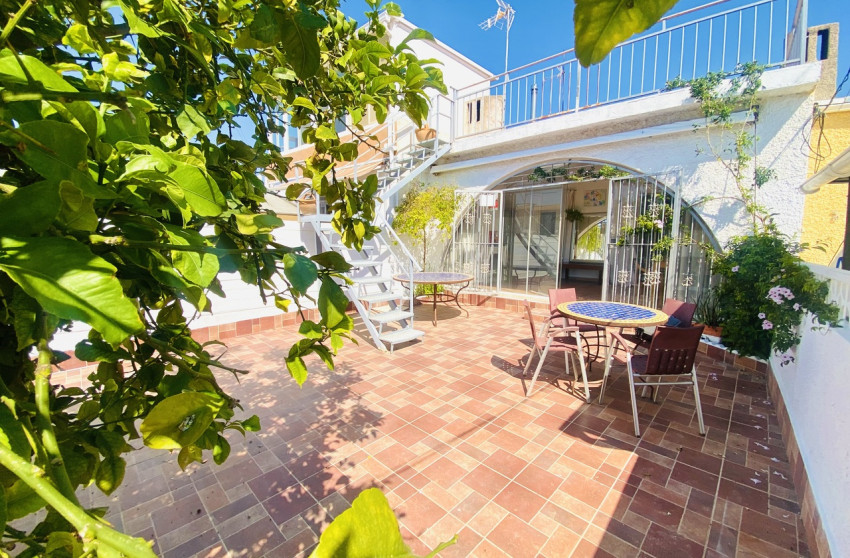 Resale - Bungalow -
Playa Flamenca