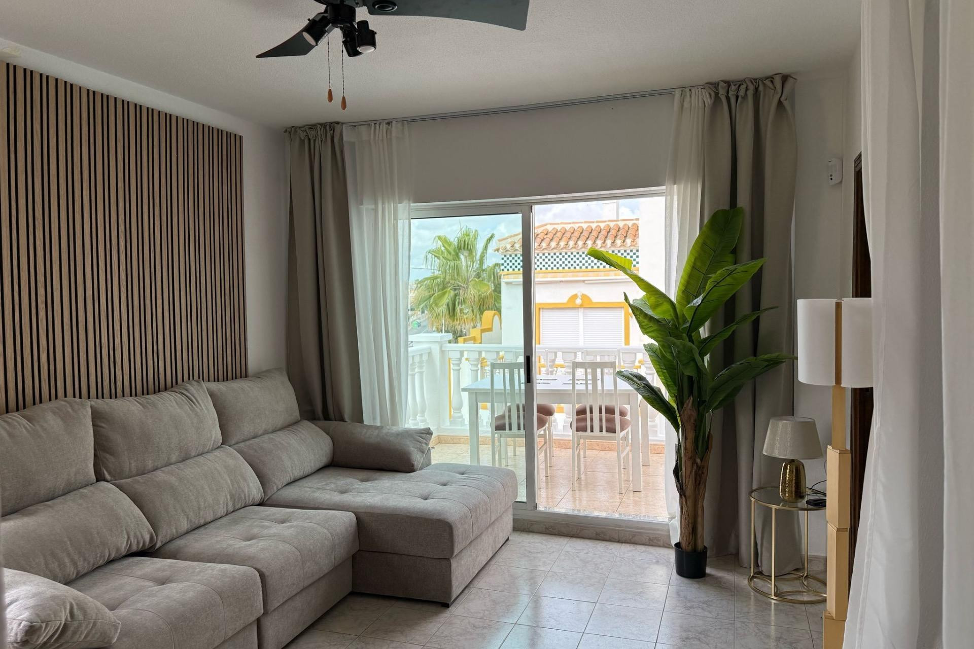 Resale - Bungalow -
Torrevieja - Cañada Del Molino