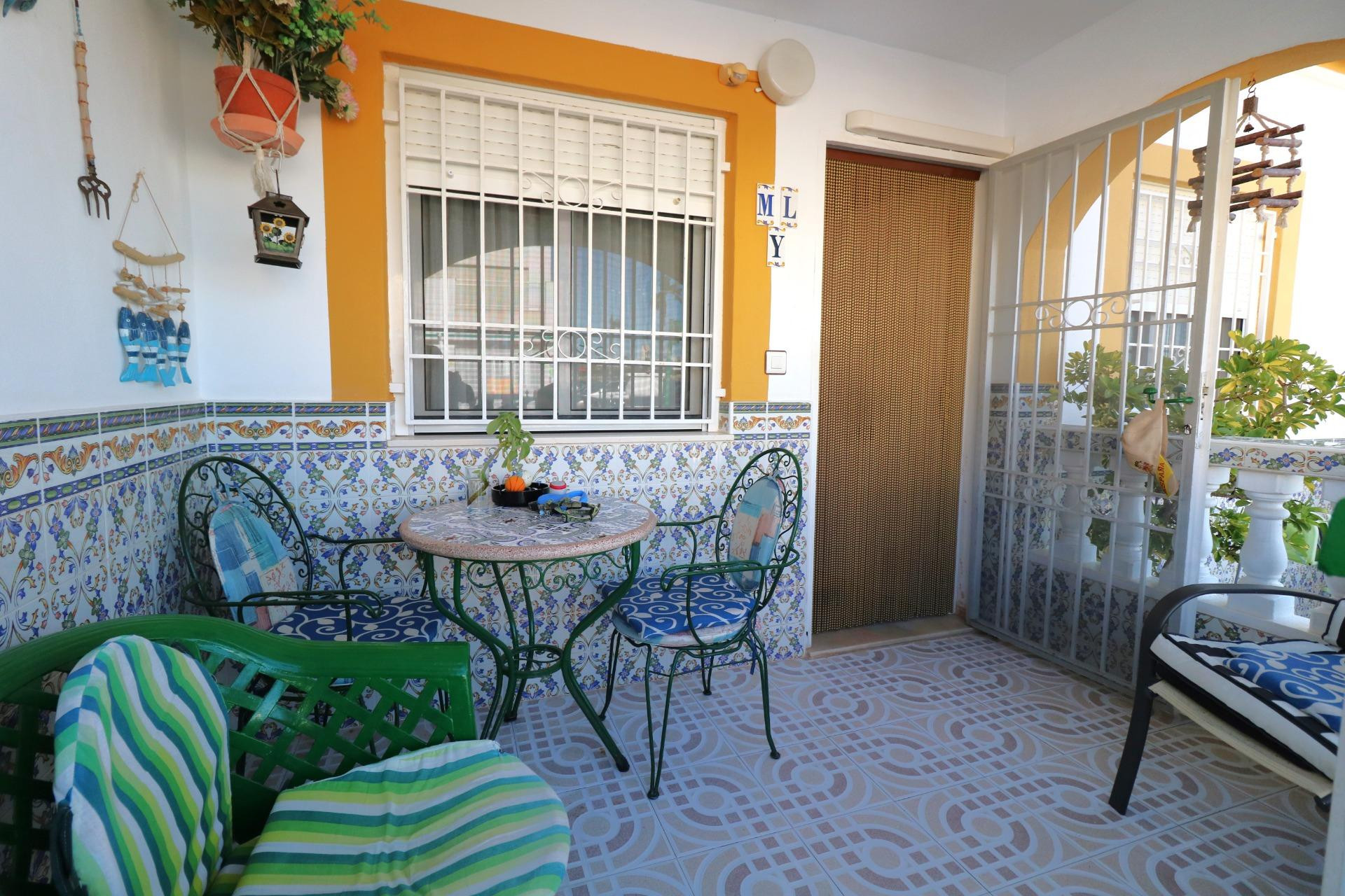 Resale - Bungalow -
Torrevieja - El Limonar